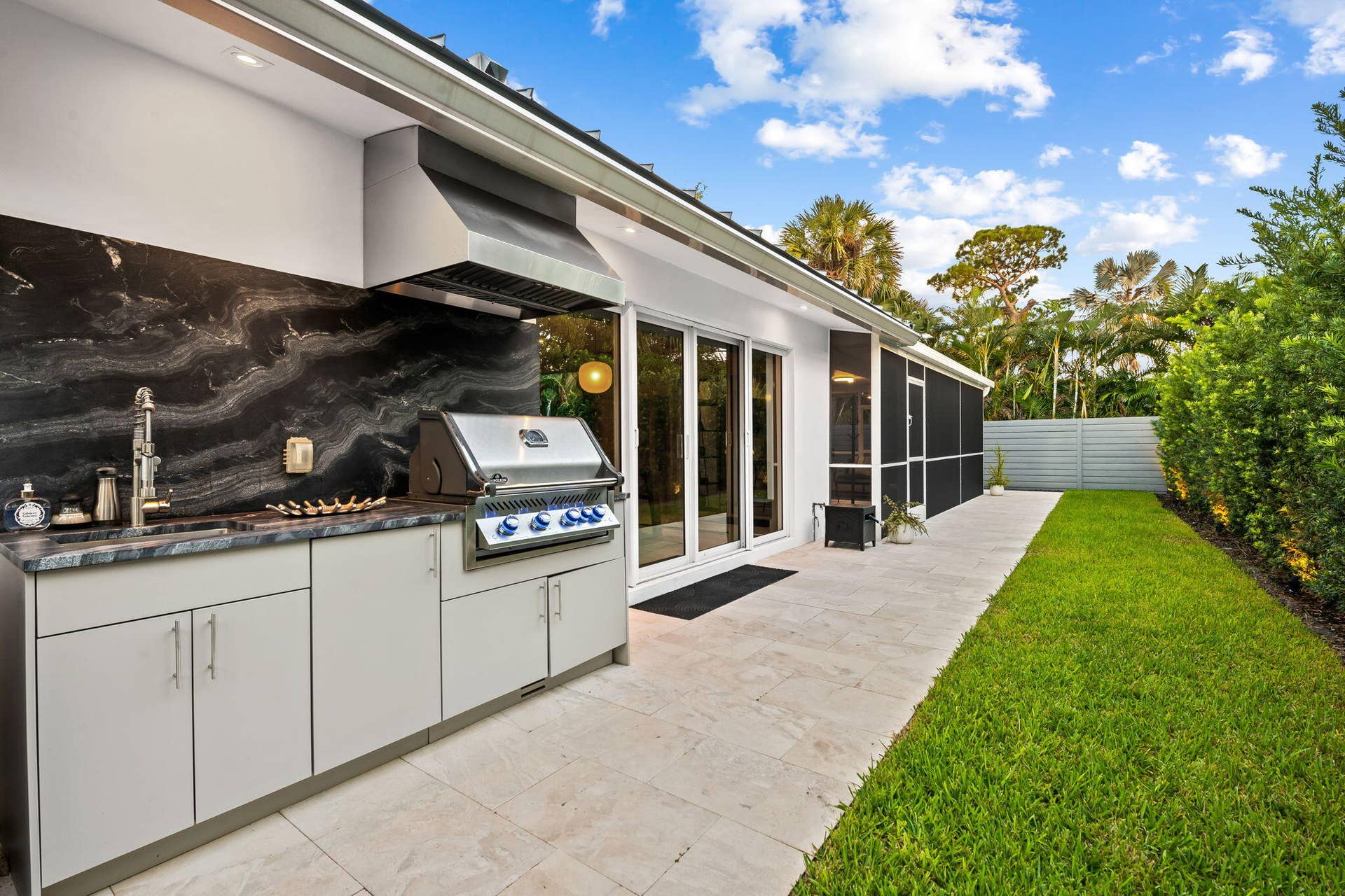 2000 CORAL GARDENS Drive, Wilton Manors, FL 33306 33-web-or-mls-DSC_2661
