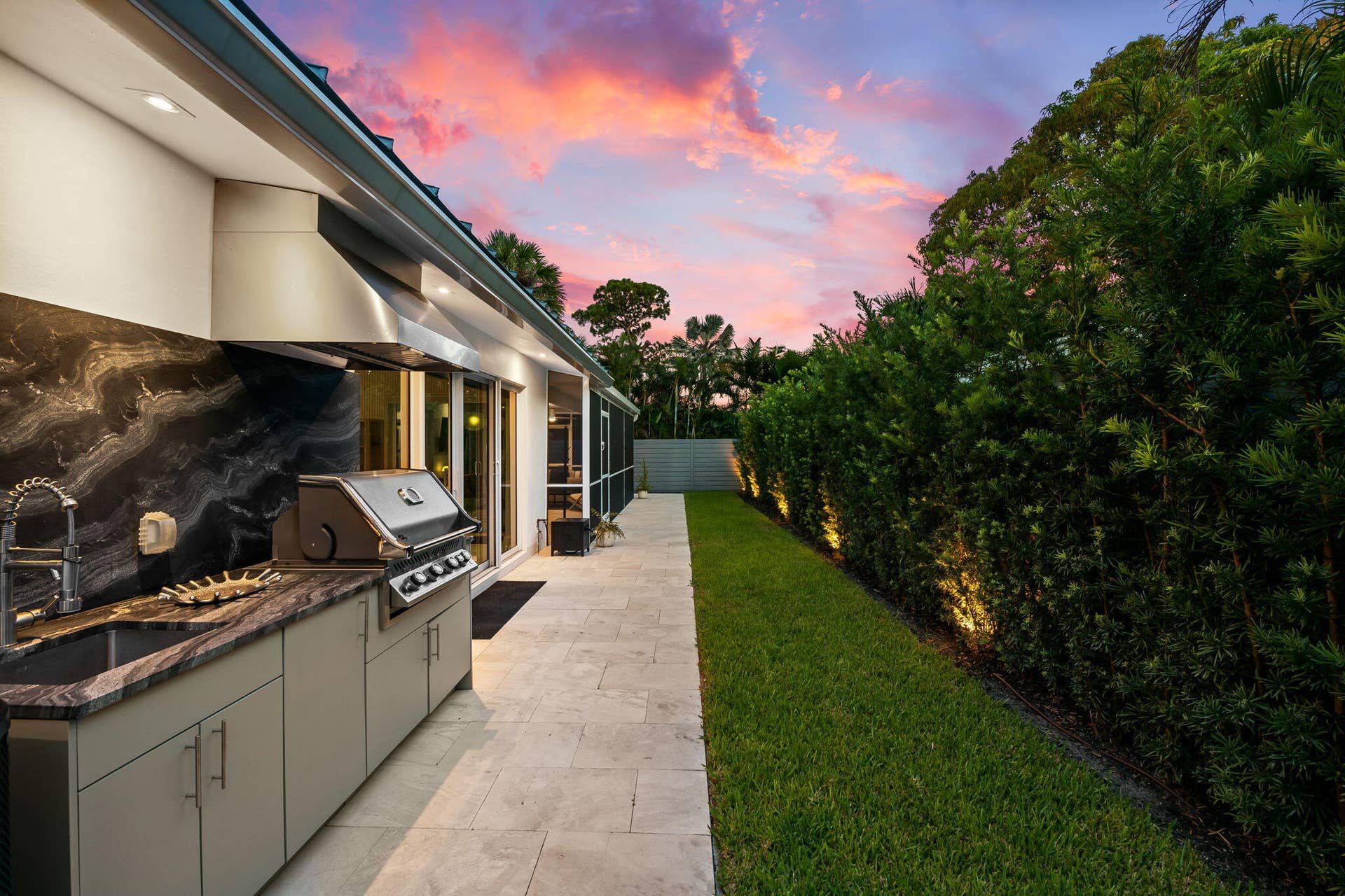 2000 CORAL GARDENS Drive, Wilton Manors, FL 33306 48-web-or-mls-DSC_2787