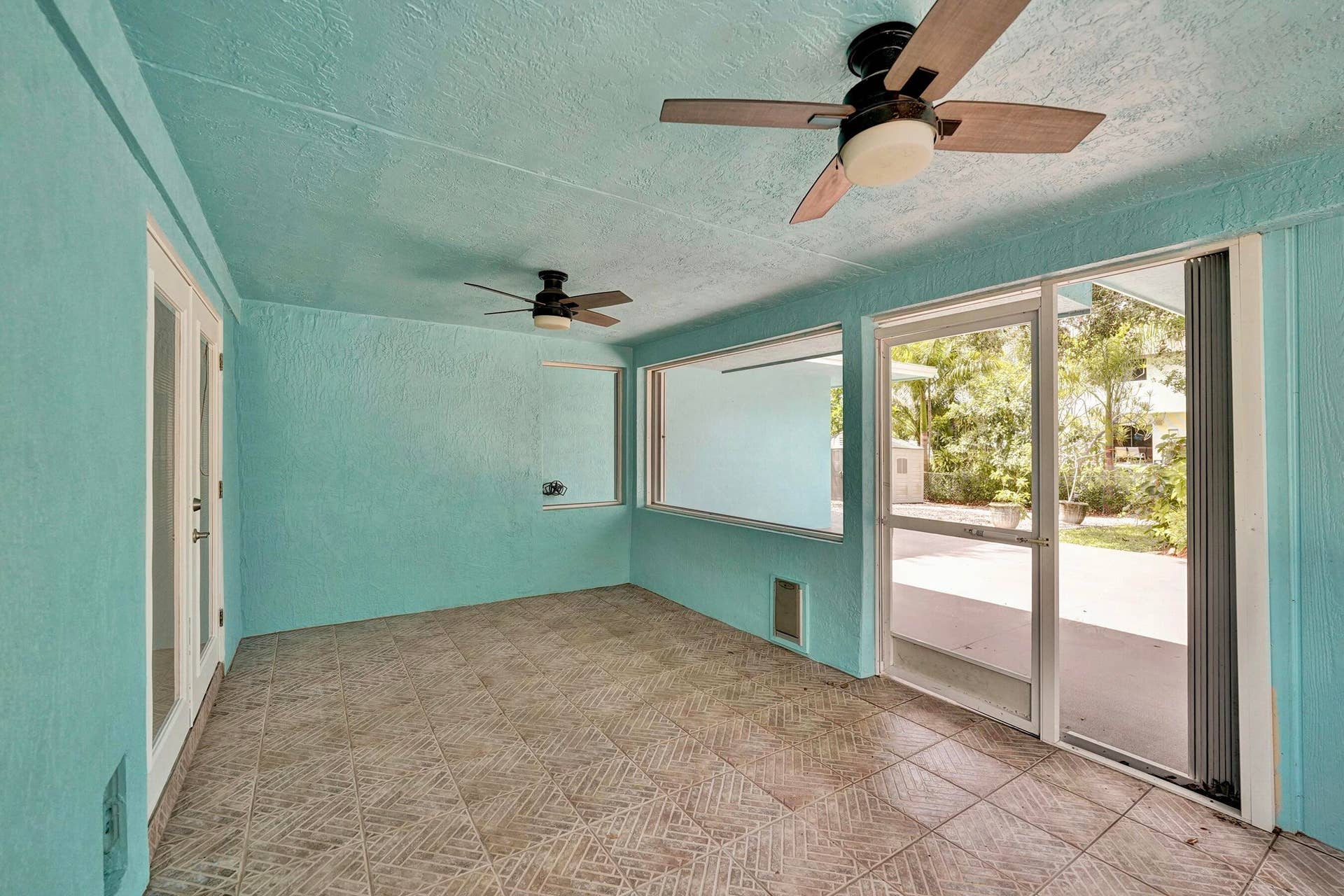 5081 SW 29TH Way, Dania Beach, FL 33312 Patio