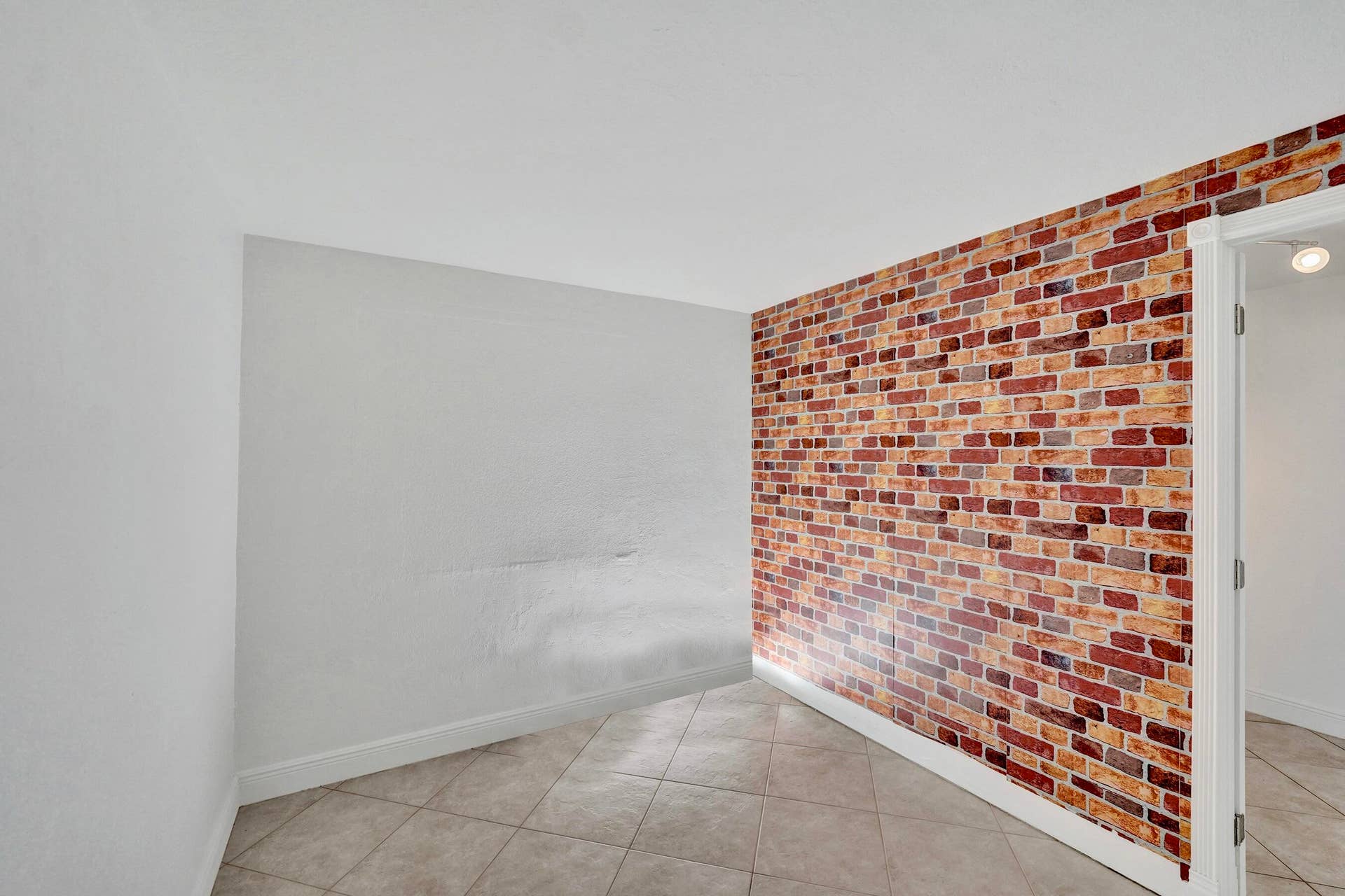 5081 SW 29TH Way, Dania Beach, FL 33312 Bonus Room