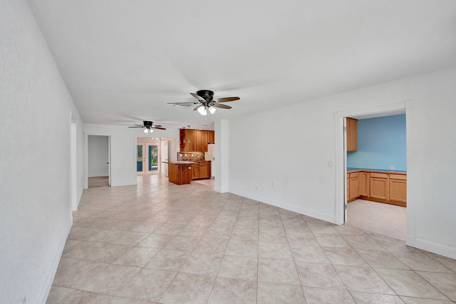 5081 SW 29TH Way, Dania Beach, FL 33312 Living Room