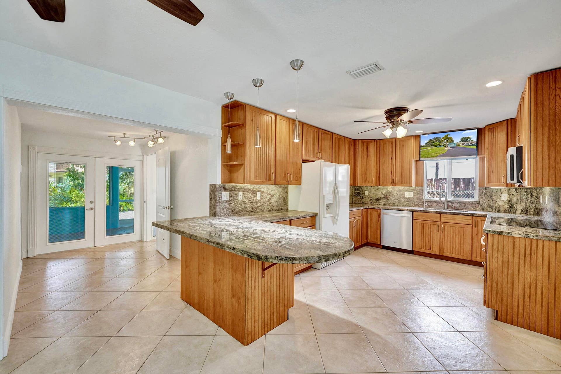5081 SW 29TH Way, Dania Beach, FL 33312 Kitchen