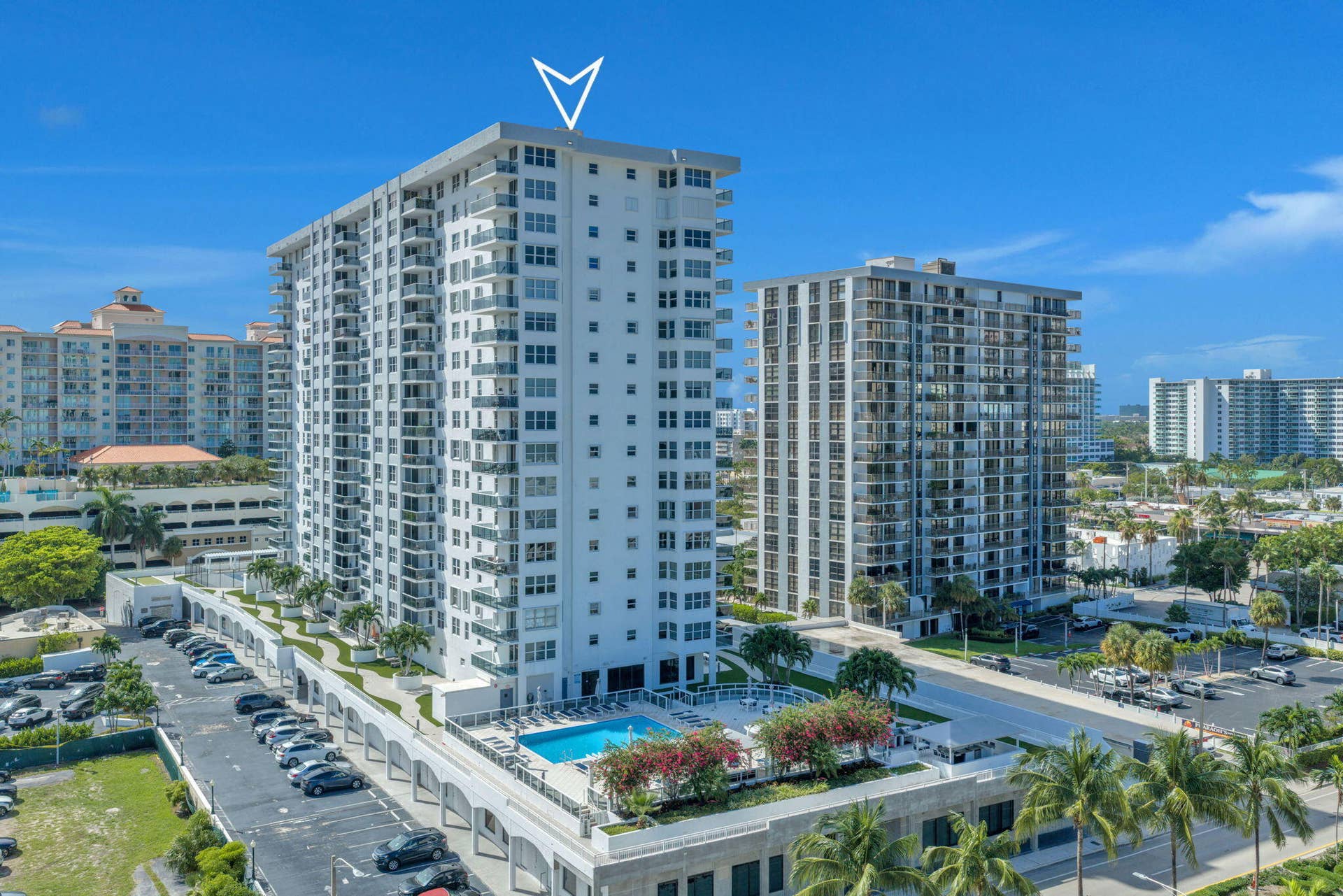 3015 N Ocean Boulevard, #5G, Fort Lauderdale, FL 33308 3-web-or-mls-DJI_0023_D_1