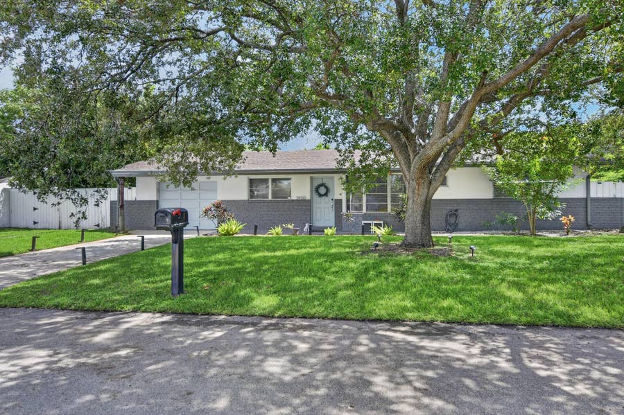 Property photo for 3400 NE 5th Avenue, Boca Raton, FL