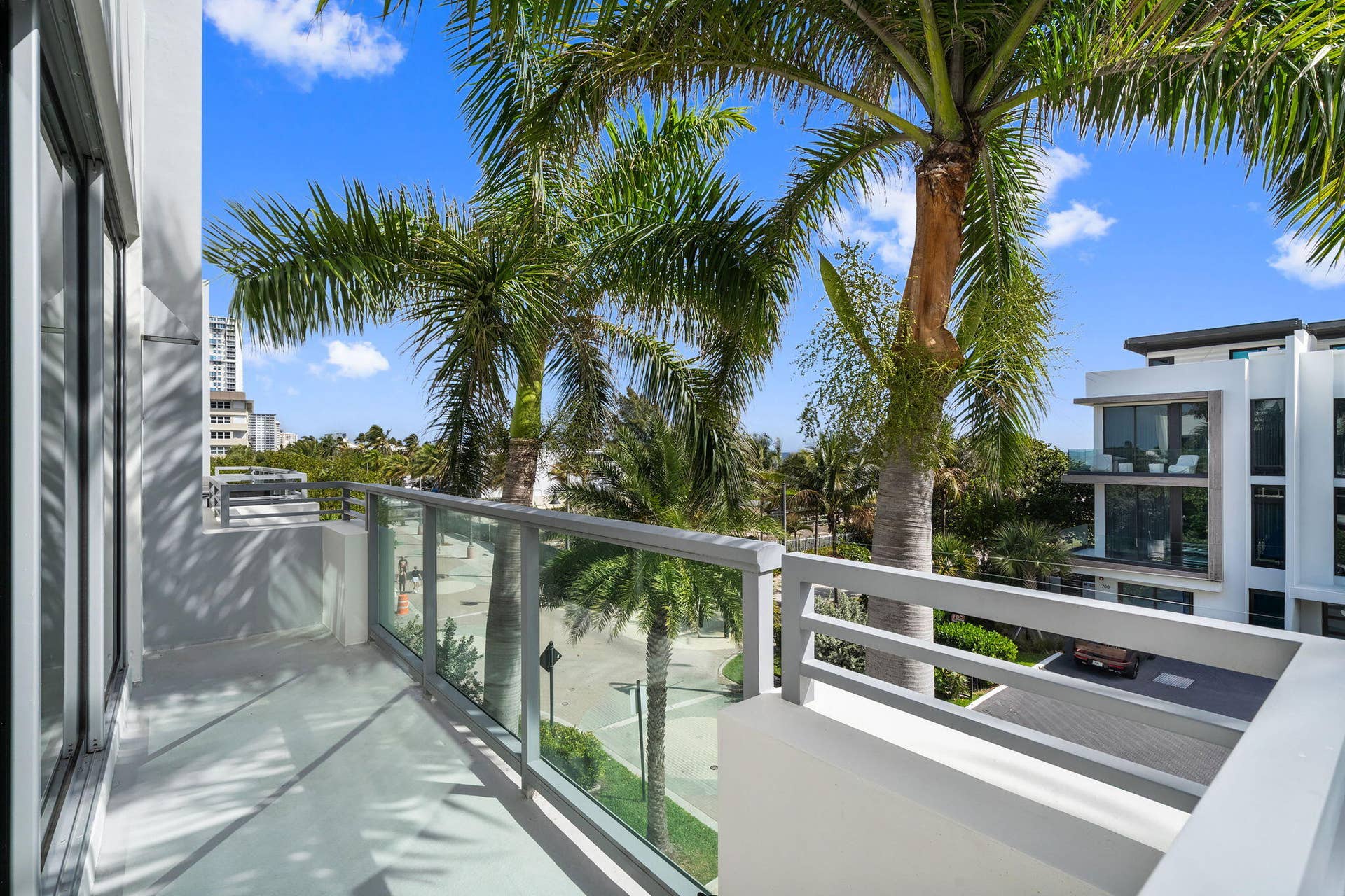 705 BRINY Avenue, Pompano Beach, FL 33062 26-web-or-mls-A7R05427 copy