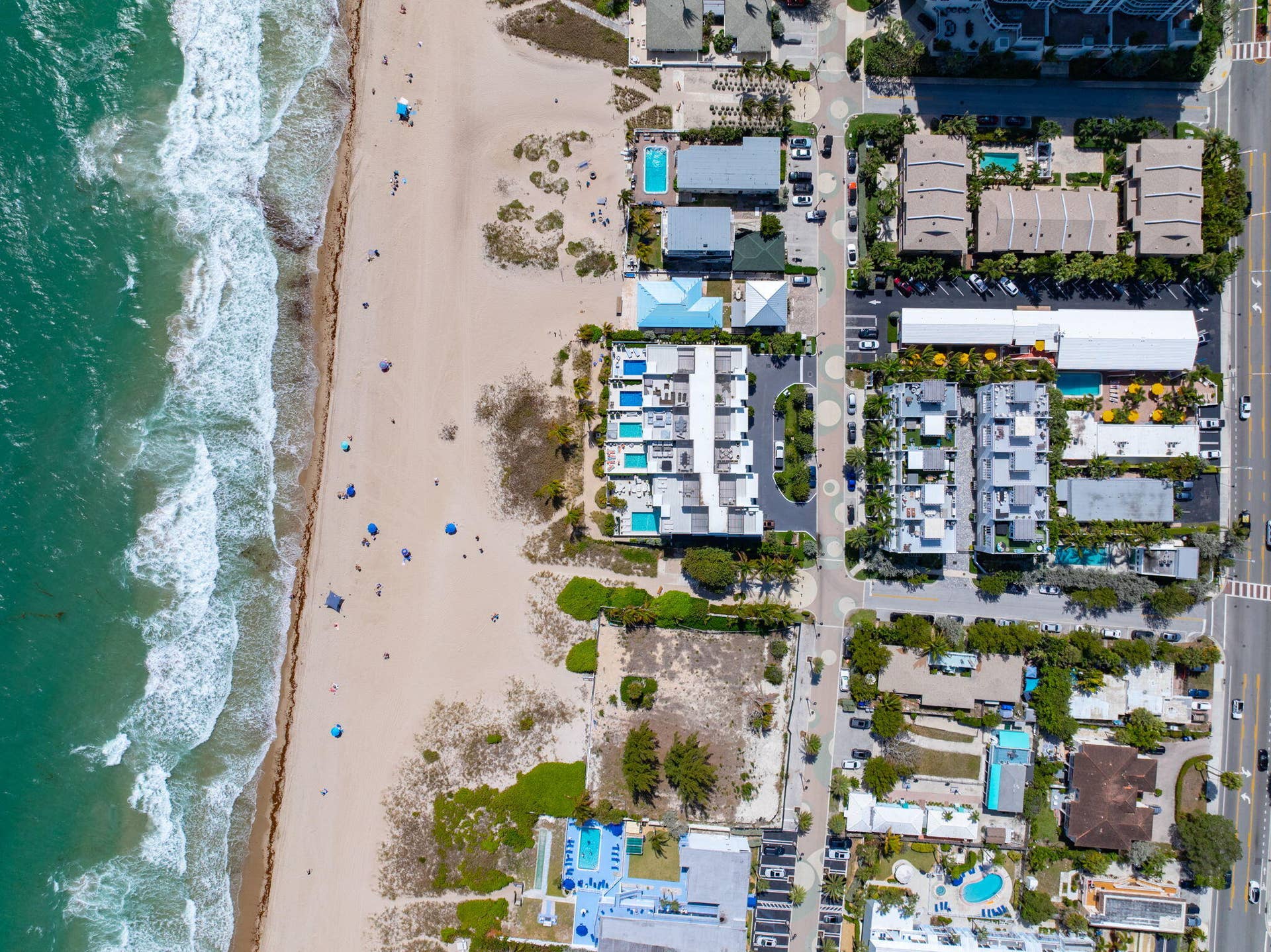 705 BRINY Avenue, Pompano Beach, FL 33062 77-web-or-mls-DJI_20260307120953_0100_D