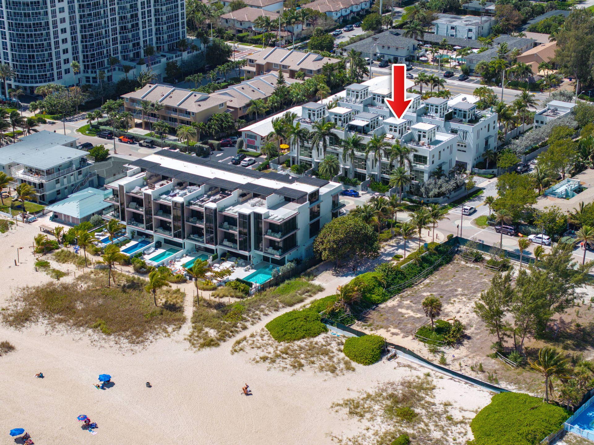 705 BRINY Avenue, Pompano Beach, FL 33062 78-web-or-mls-DJI_20260307120853_0098_D