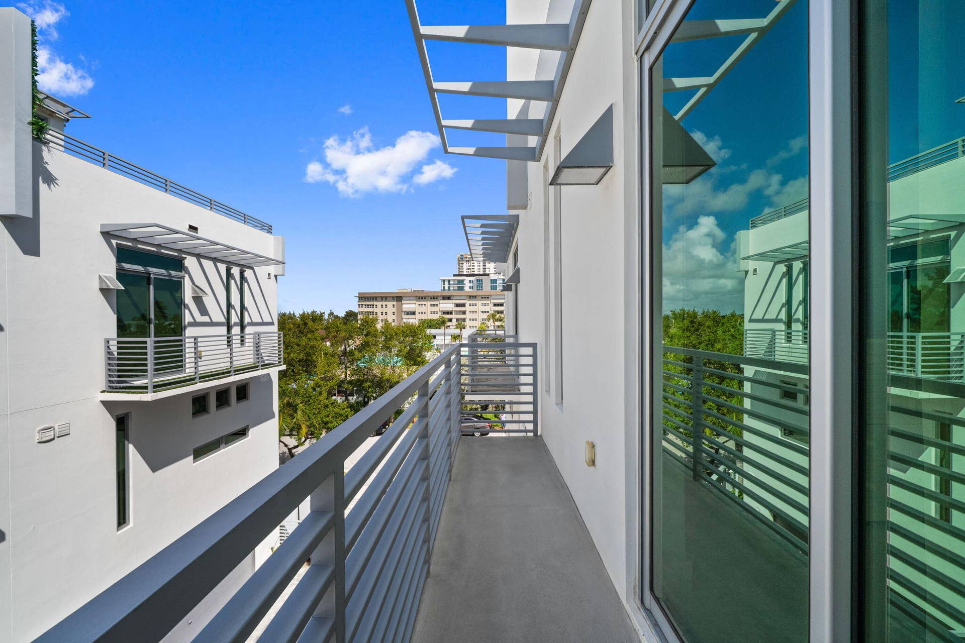 705 BRINY Avenue, Pompano Beach, FL 33062 31-web-or-mls-A7R05450 copy