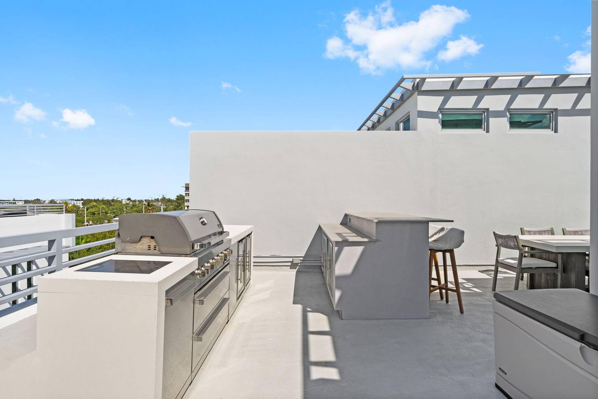 705 BRINY Avenue, Pompano Beach, FL 33062 38-web-or-mls-A7R05525 copy