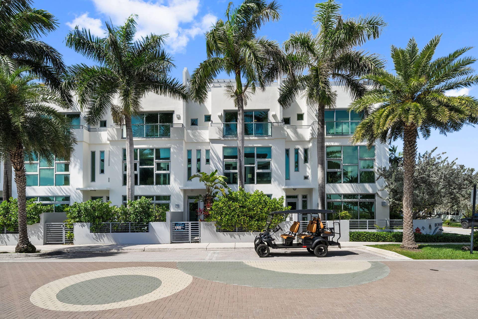705 BRINY Avenue, Pompano Beach, FL 33062 53-web-or-mls-A7R05727 copy