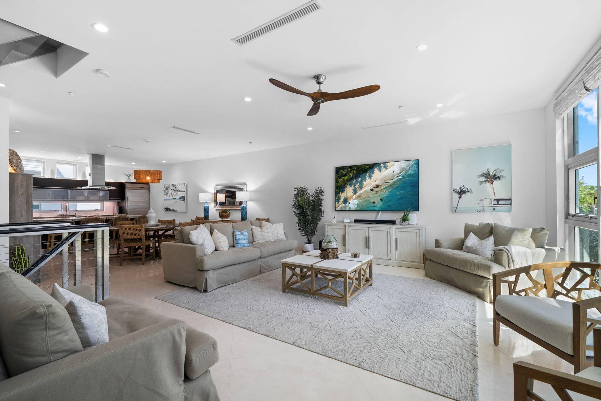 705 BRINY Avenue, Pompano Beach, FL 33062 4-web-or-mls-A7R05609 copy