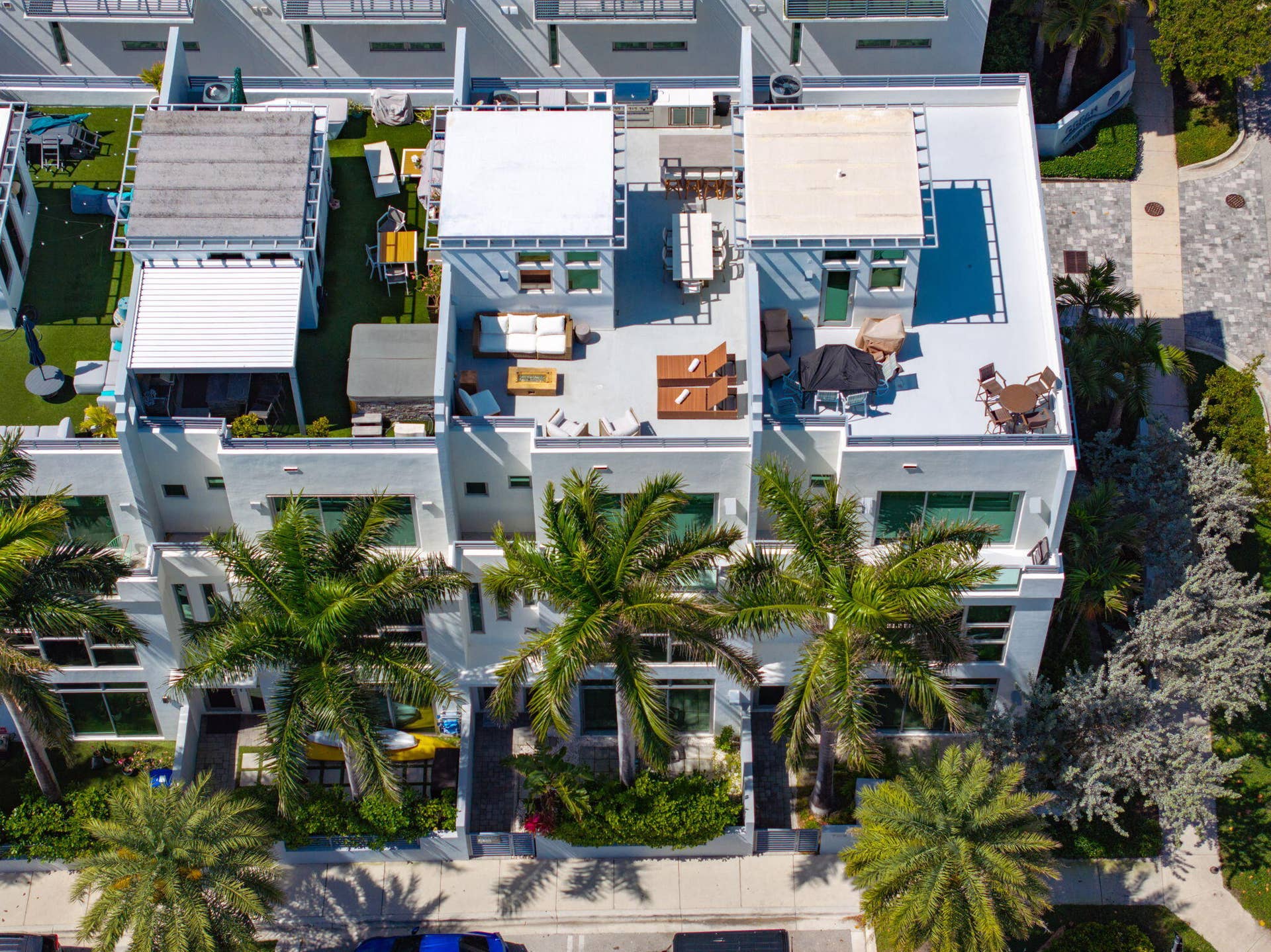 705 BRINY Avenue, Pompano Beach, FL 33062 61-web-or-mls-DJI_20260307120326_0079_D