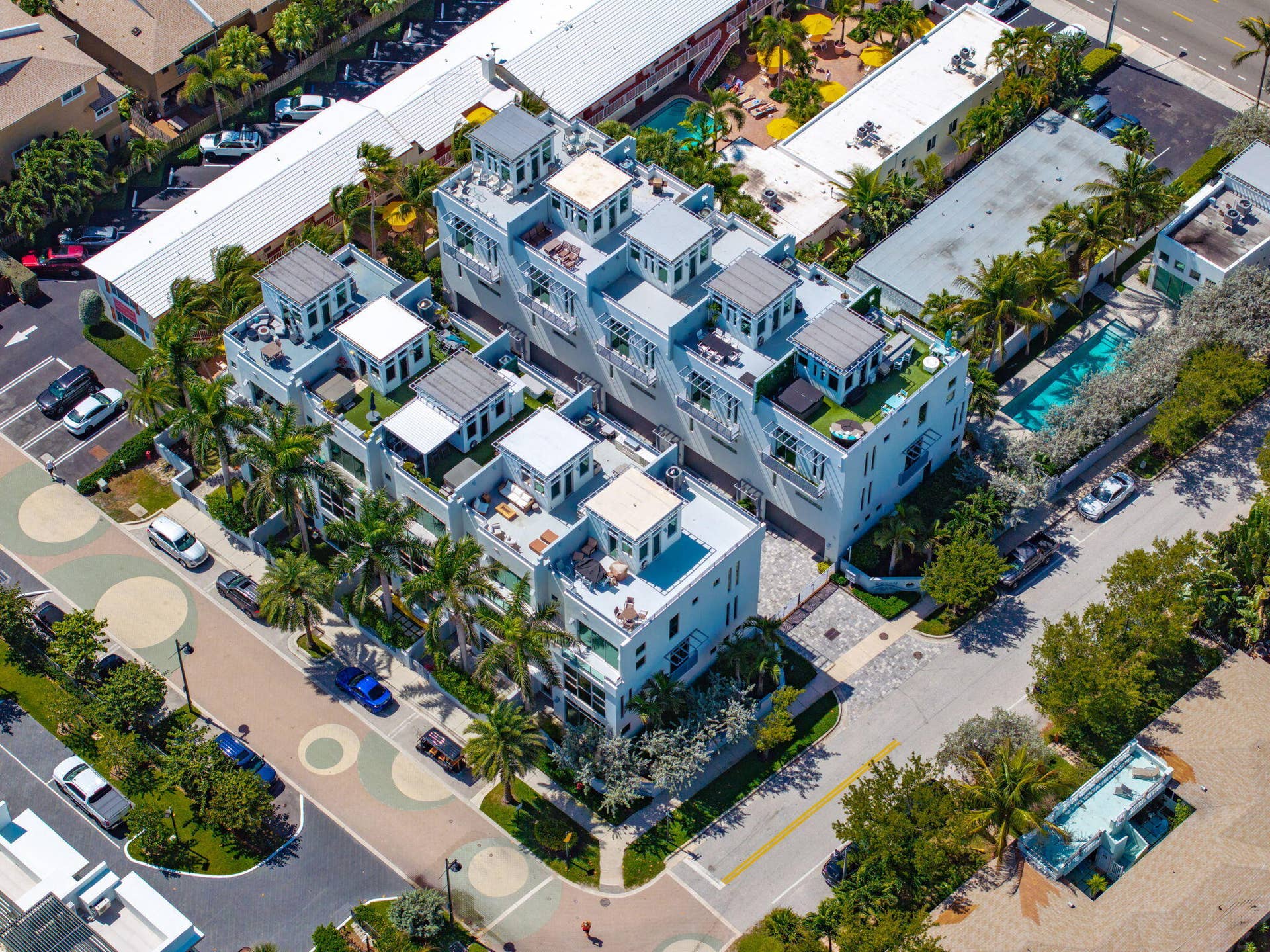 705 BRINY Avenue, Pompano Beach, FL 33062 67-web-or-mls-DJI_20260307121030_0101_D