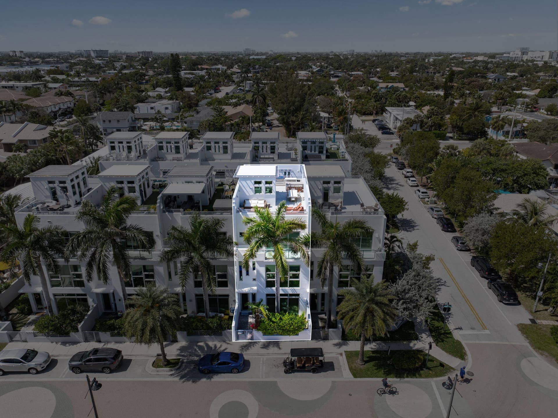 705 BRINY Avenue, Pompano Beach, FL 33062 58-web-or-mls-DJI_20260307120303_0077_D