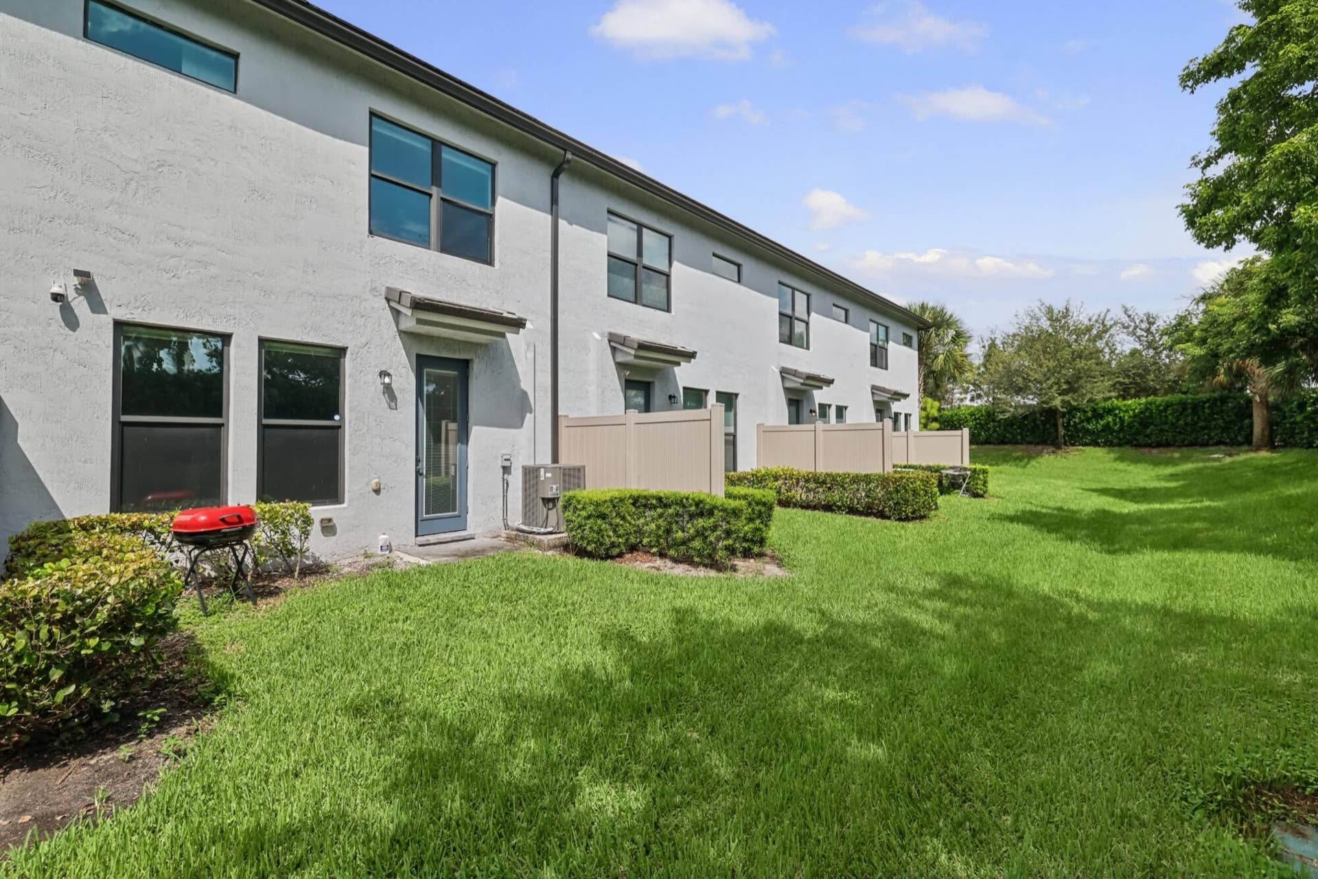 4488 E Appleton Cir -35