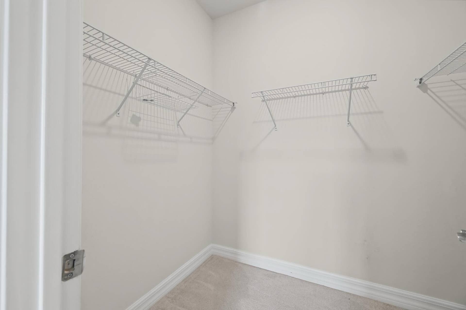 4488 E Appleton Cir -30
