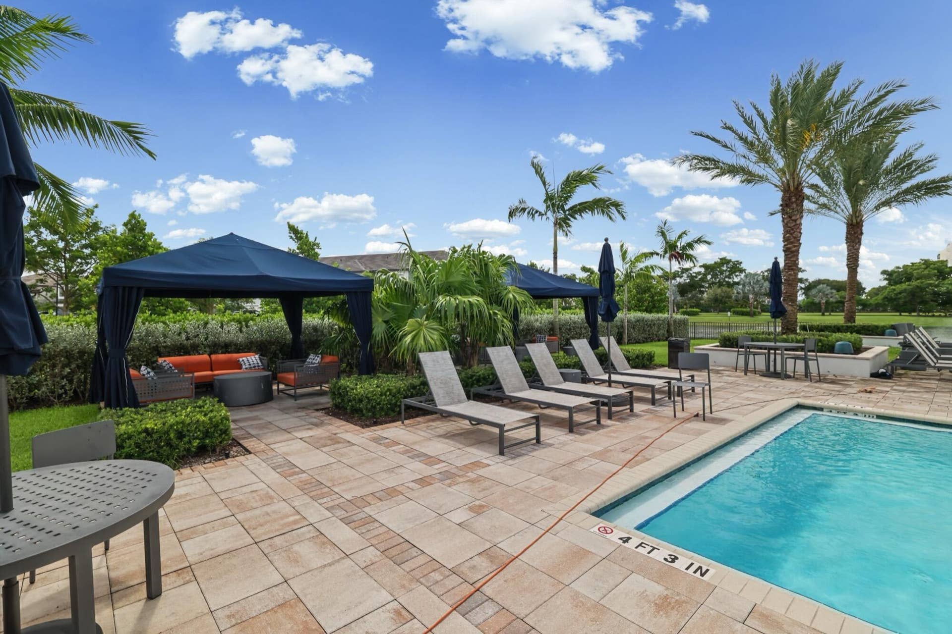 4488 E Appleton Cir -46