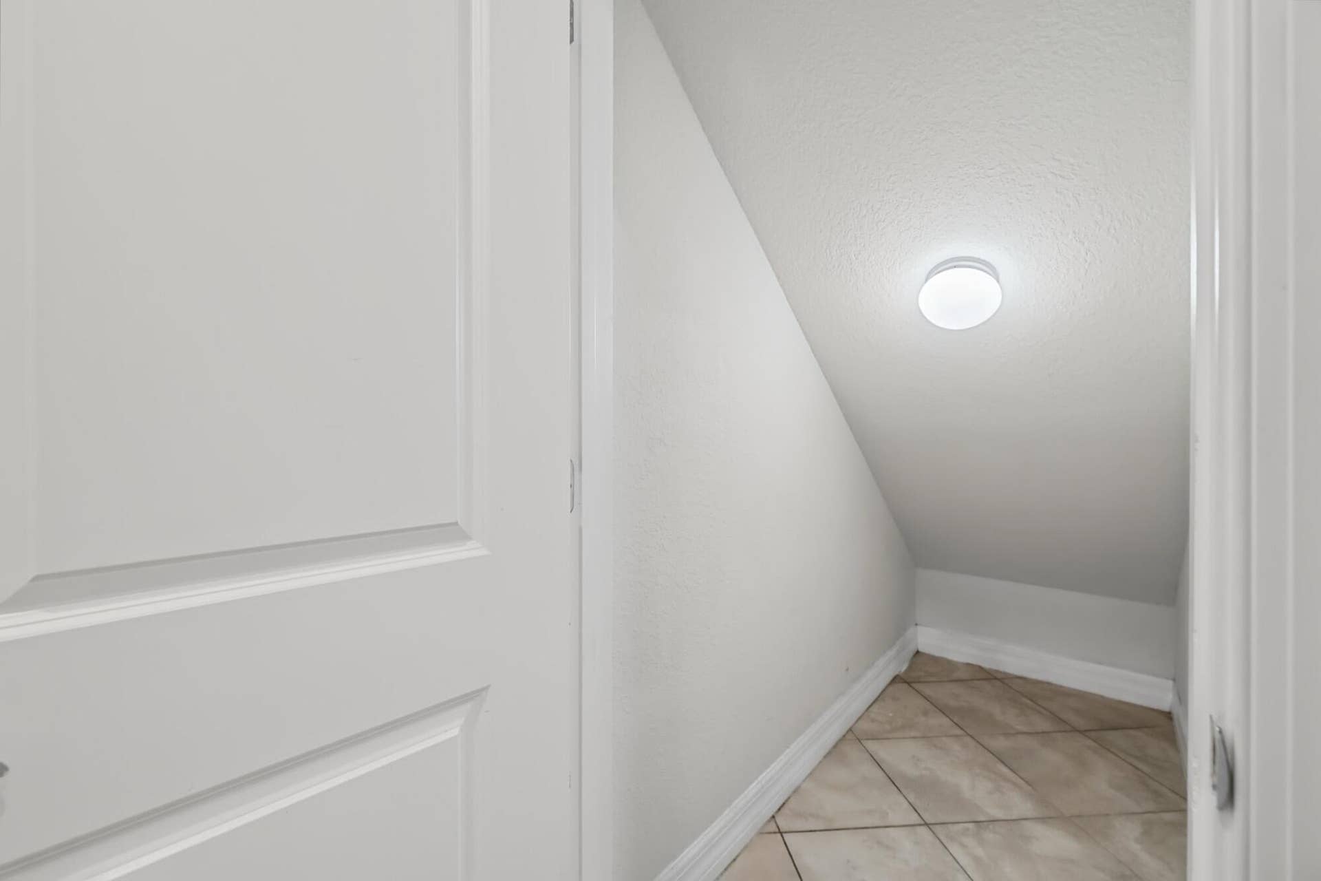 4488 E Appleton Cir -31