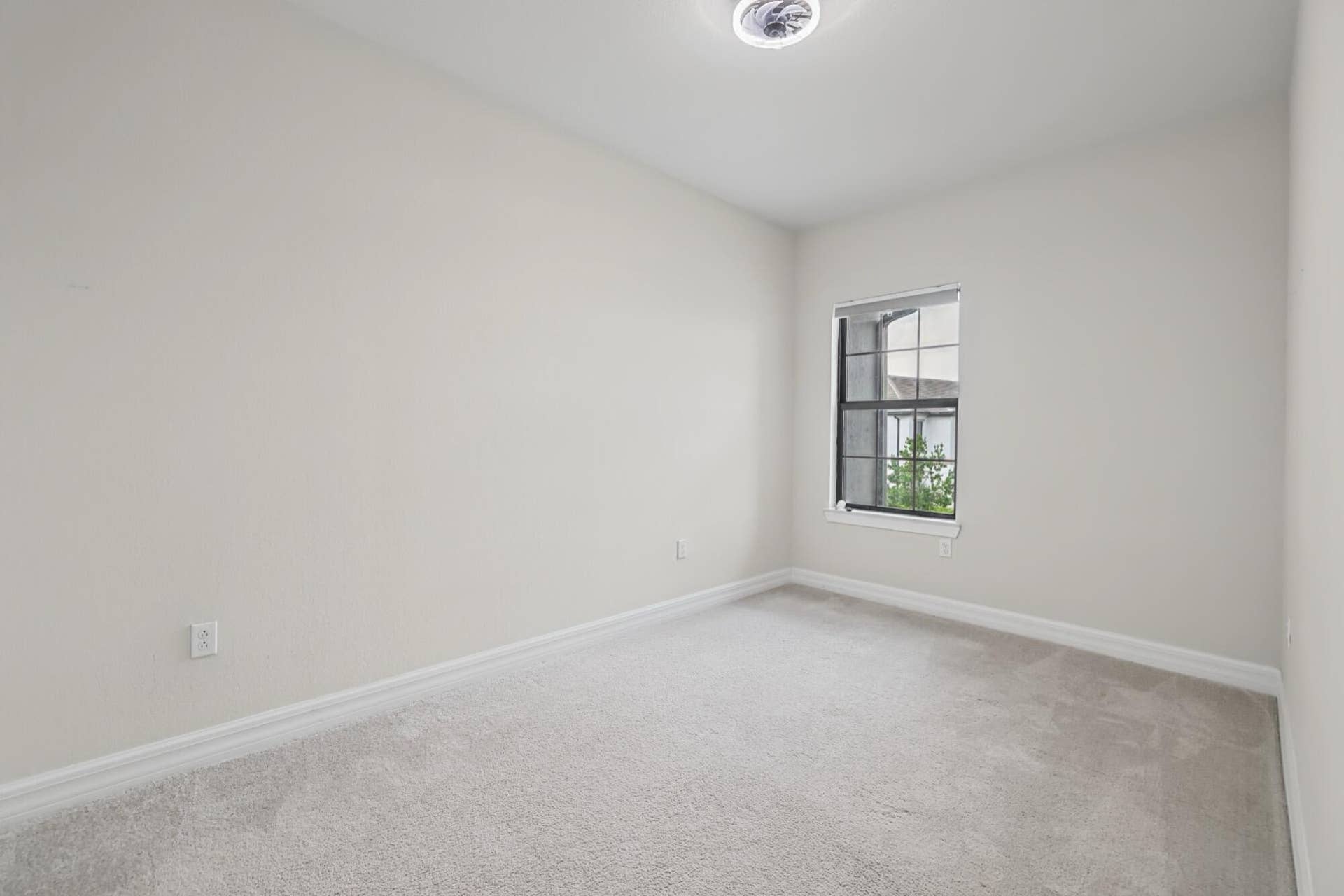 4488 E Appleton Cir -28