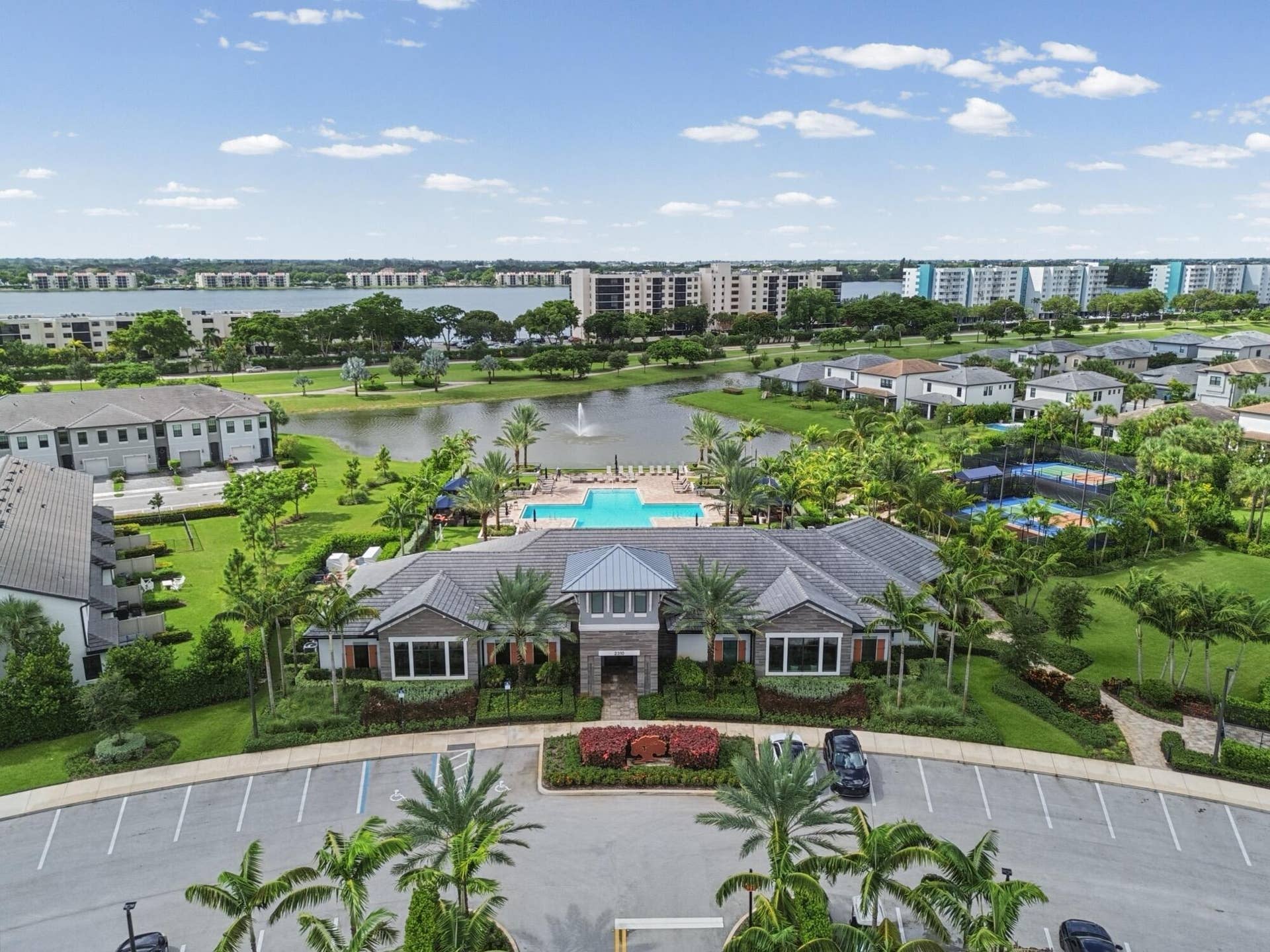 4488 E Appleton Cir -57