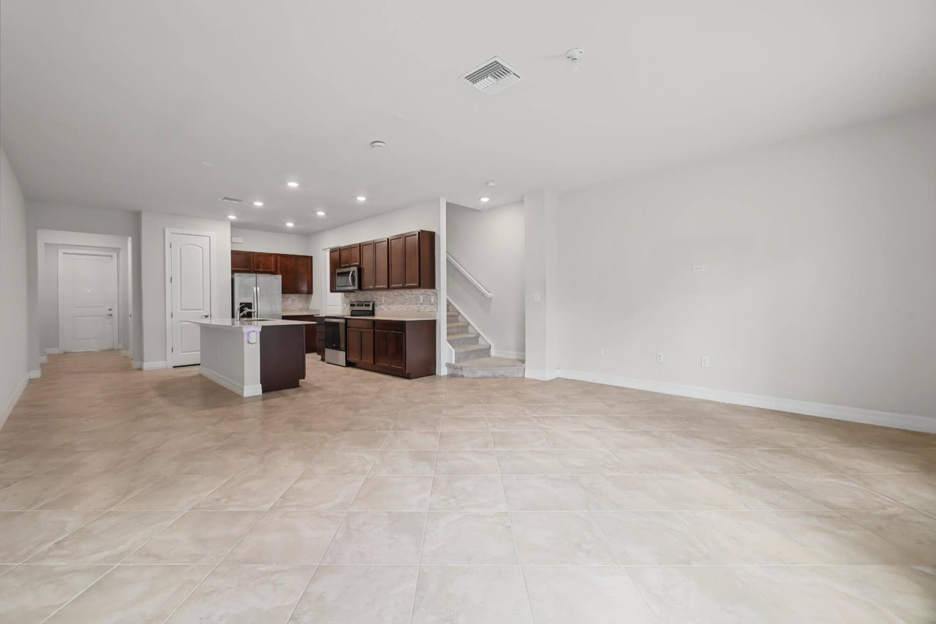 4488 E Appleton Cir -12