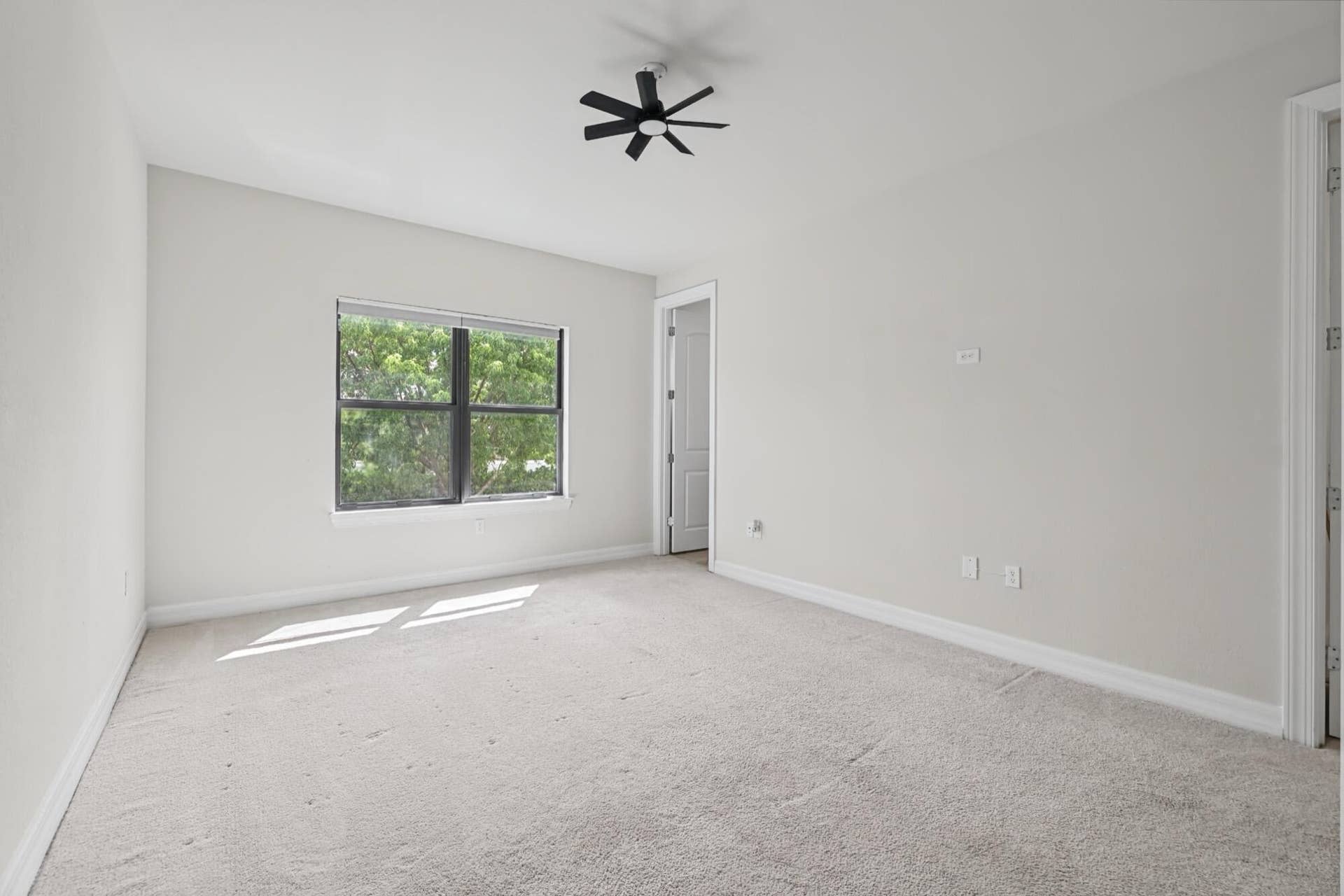 4488 E Appleton Cir -19