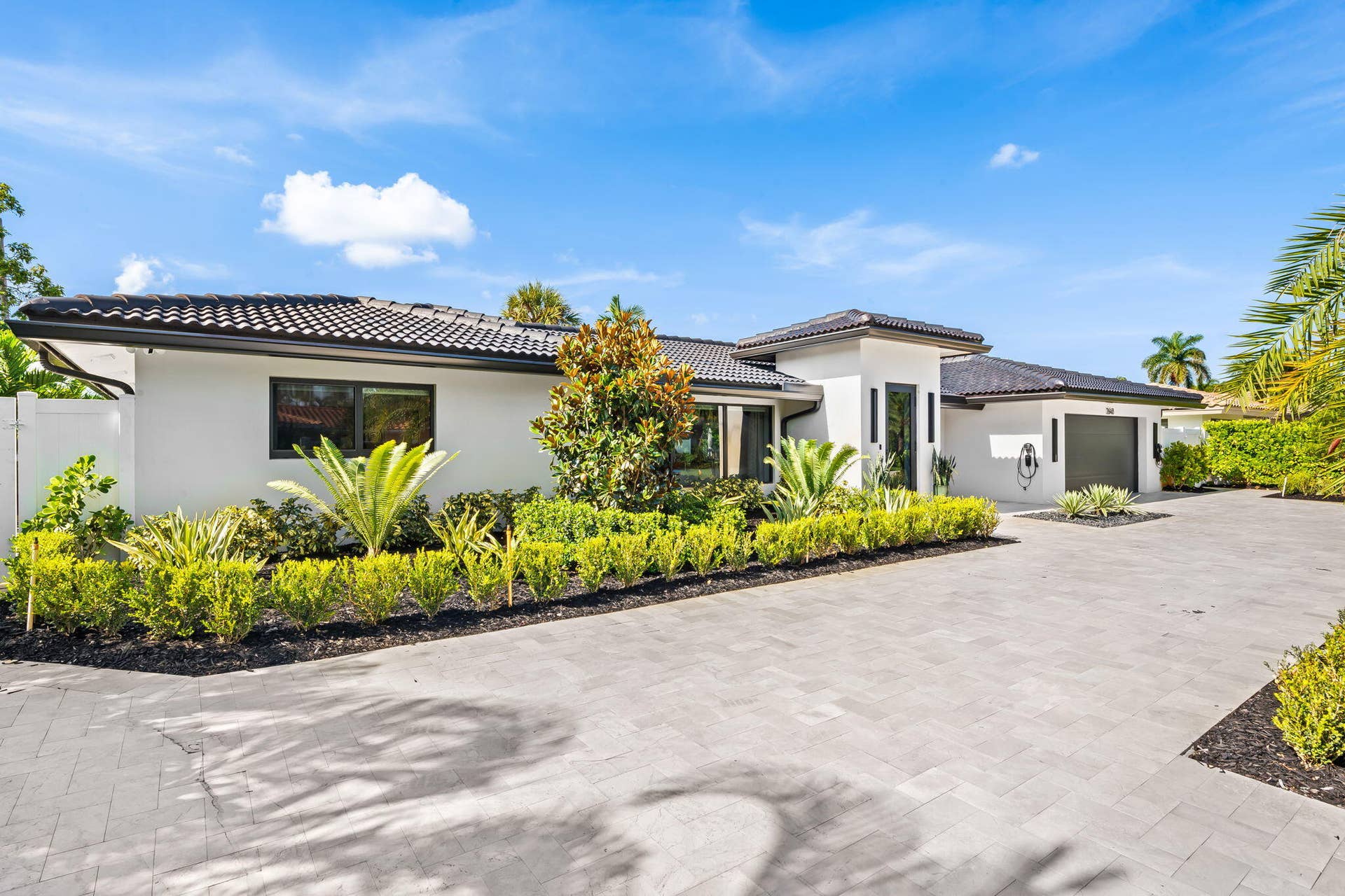 2648 NE 34TH Street, Fort Lauderdale, FL 33306 1-web-or-mls-DSC_6913