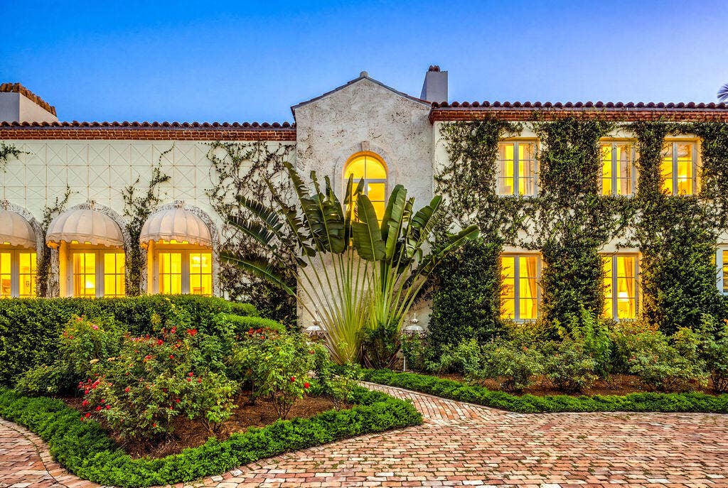 111 Via Del Lago, Palm Beach, FL 33480 Twilight_8