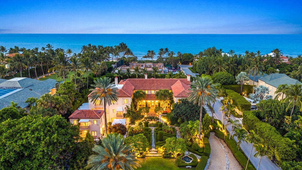 111 Via Del Lago, Palm Beach, FL 33480 Twilight_1