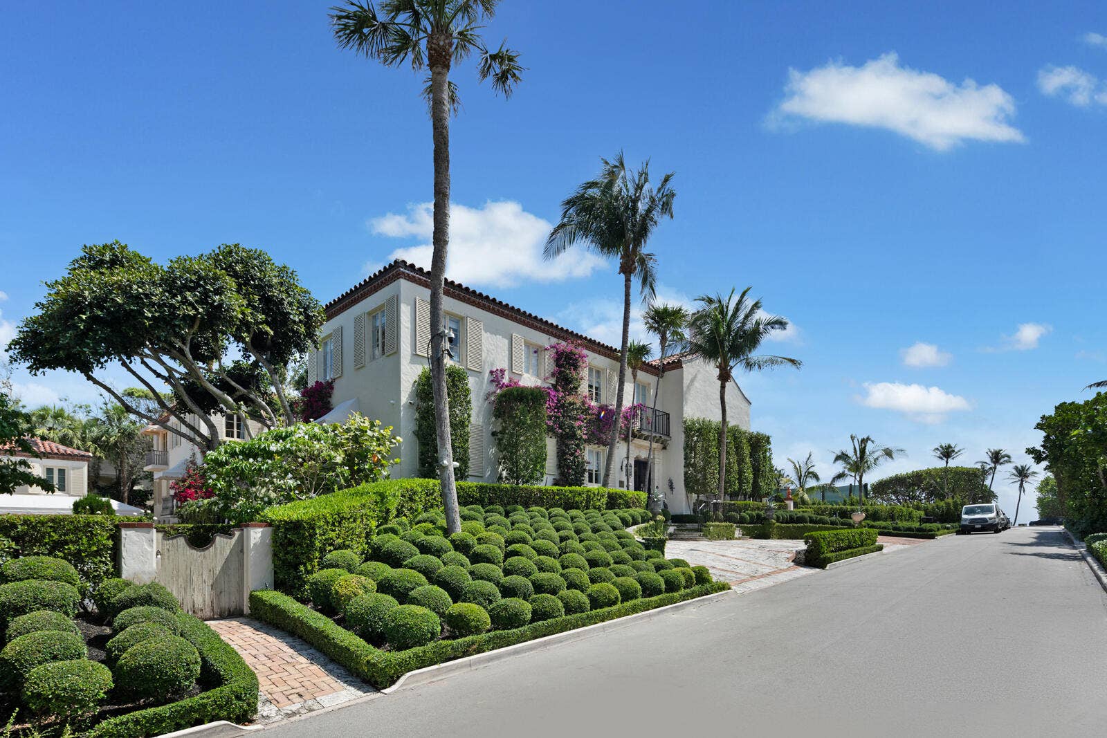 111 Via Del Lago, Palm Beach, FL 33480 3.5-Front elevation