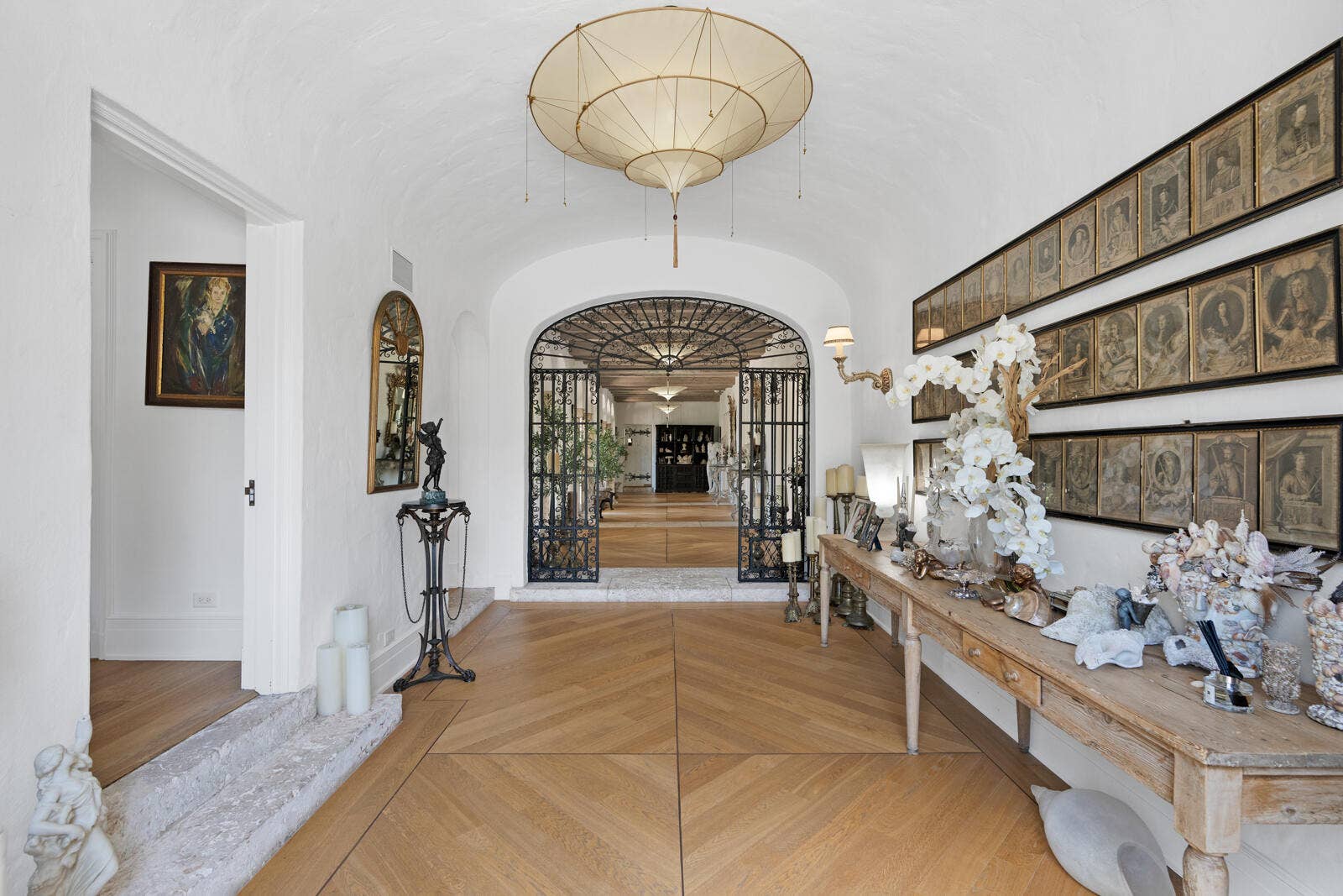 111 Via Del Lago, Palm Beach, FL 33480 7-Gallery hall