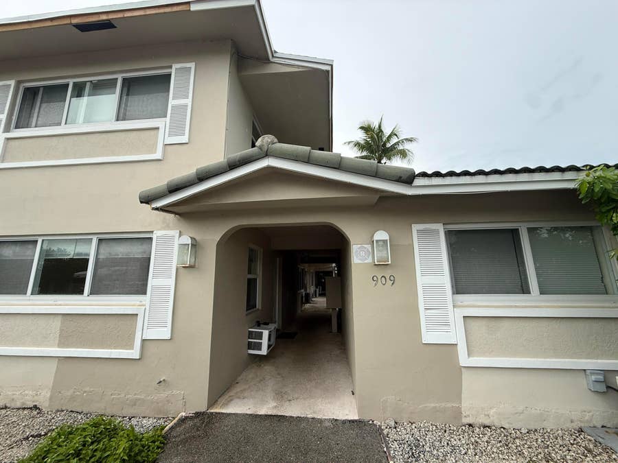 Property photo for 909 SE 14th Court, #2, Fort Lauderdale, FL