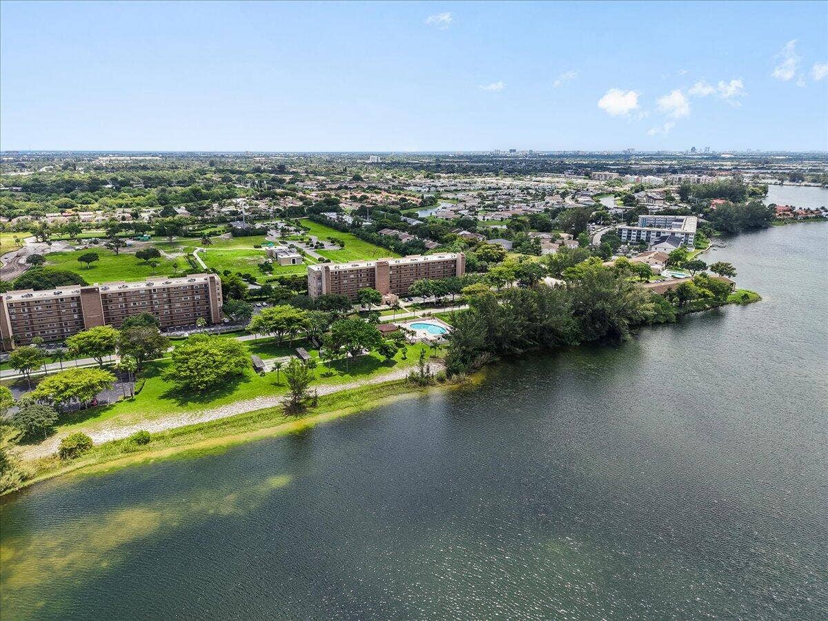 4550 NW 18TH Avenue, #406, Deerfield Beach, Deerfield Beach, FL 33064 35-DJI_20260514125037_0024_D