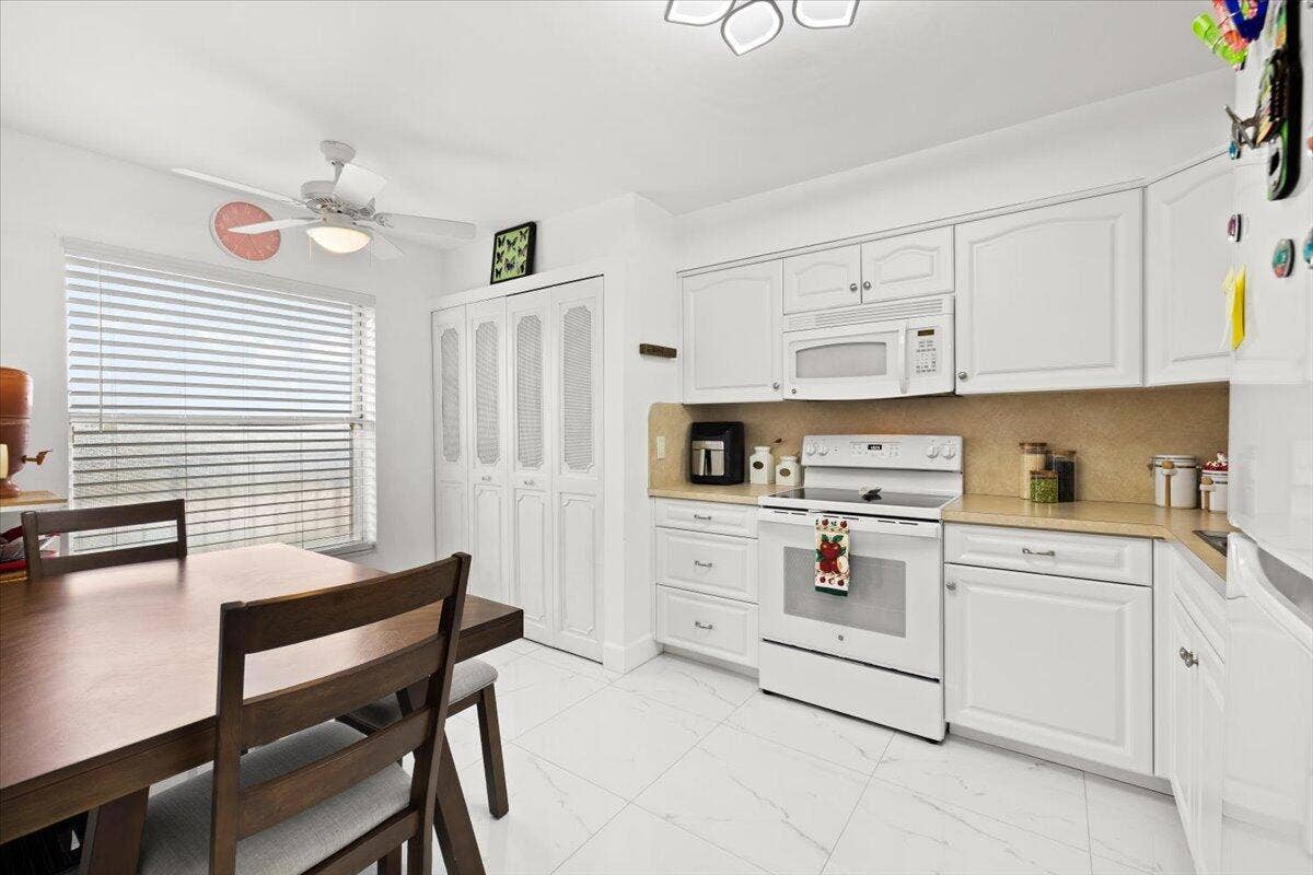 4550 NW 18TH Avenue, #406, Deerfield Beach, Deerfield Beach, FL 33064 09-424A3693