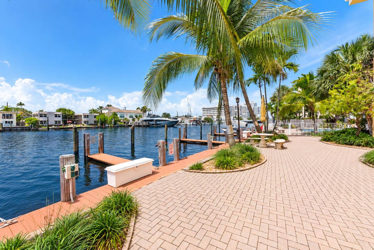 815 Middle River Drive, #202, Fort Lauderdale, FL 33304 Boat Docks Middle River Villas