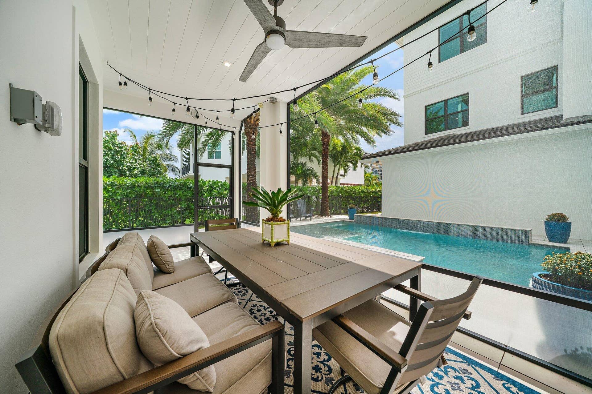 481 OCEAN RIDGE Way, Juno Beach, FL 33408 Screened Patio/Pool