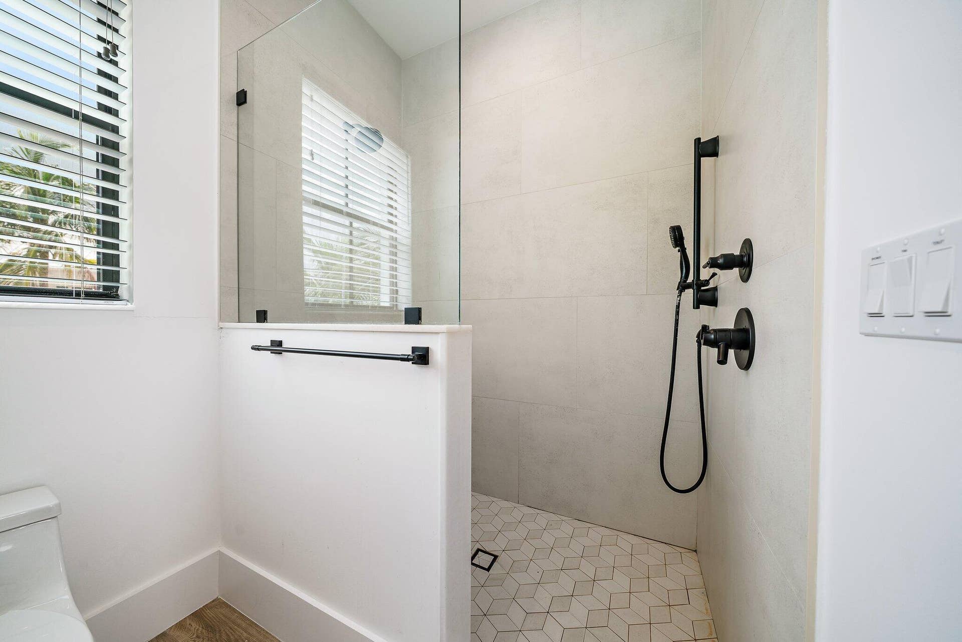 481 OCEAN RIDGE Way, Juno Beach, FL 33408 2nd Level Bath