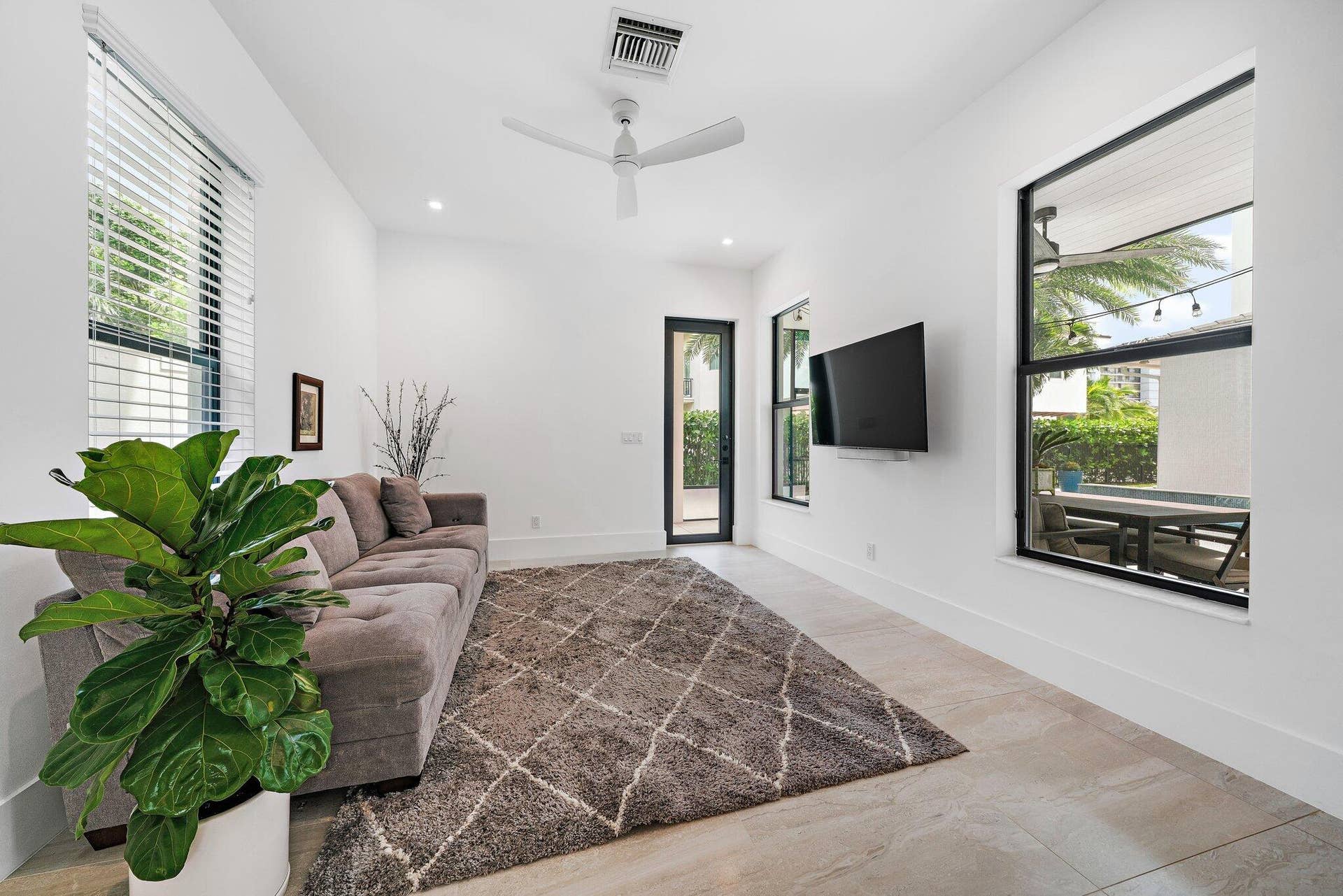 481 OCEAN RIDGE Way, Juno Beach, FL 33408 Entry Level TV Room