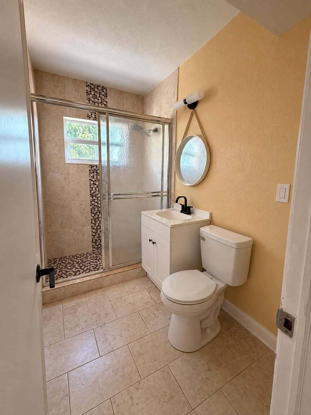 175 E 24TH Street, Riviera Beach, Riviera Beach, FL 33404 WhatsApp Image 2026-09-17 at 11.32.36 (3