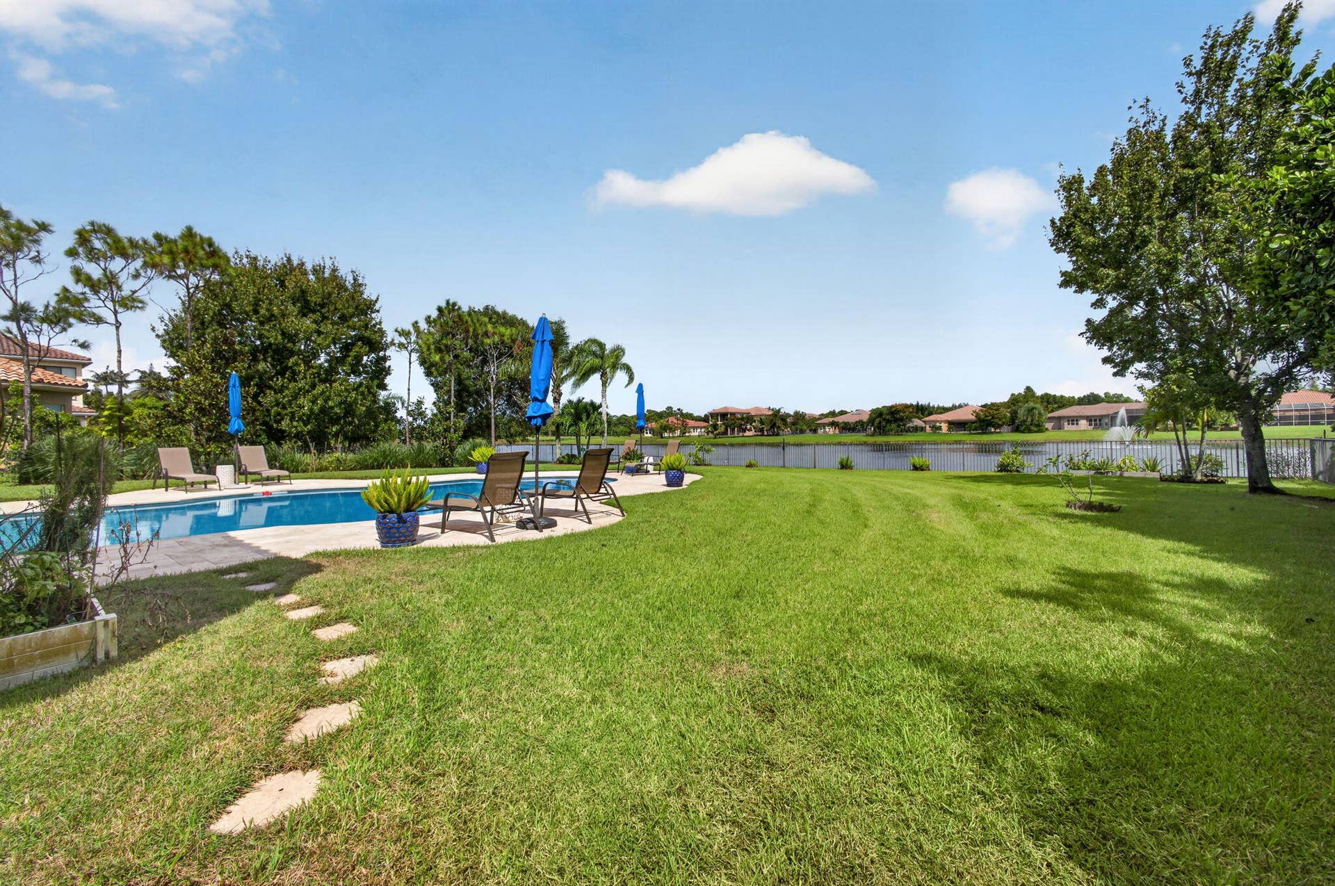 Huge fenced backyard