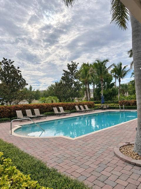 1571 SE HAMPSHIRE Way, #102, Stuart, Stuart, FL 34994 Inground Pool