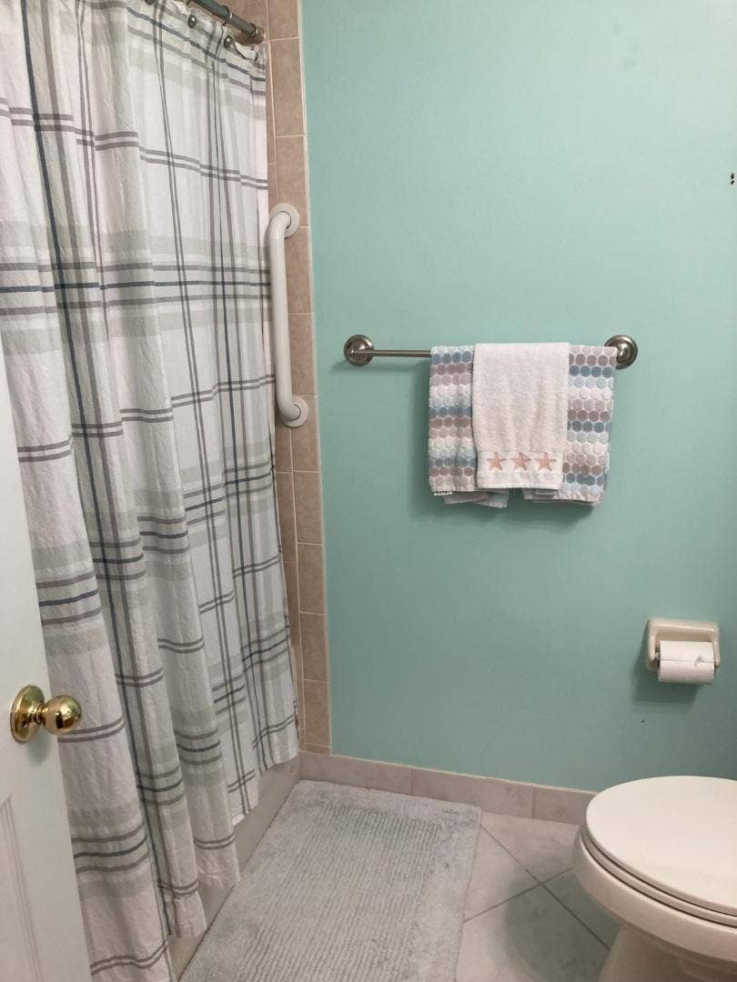 1571 SE HAMPSHIRE Way, #102, Stuart, Stuart, FL 34994 2nd Bathroom