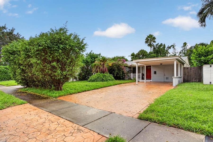 Property photo for 5433 NE 5TH Avenue, Oakland Park, FL