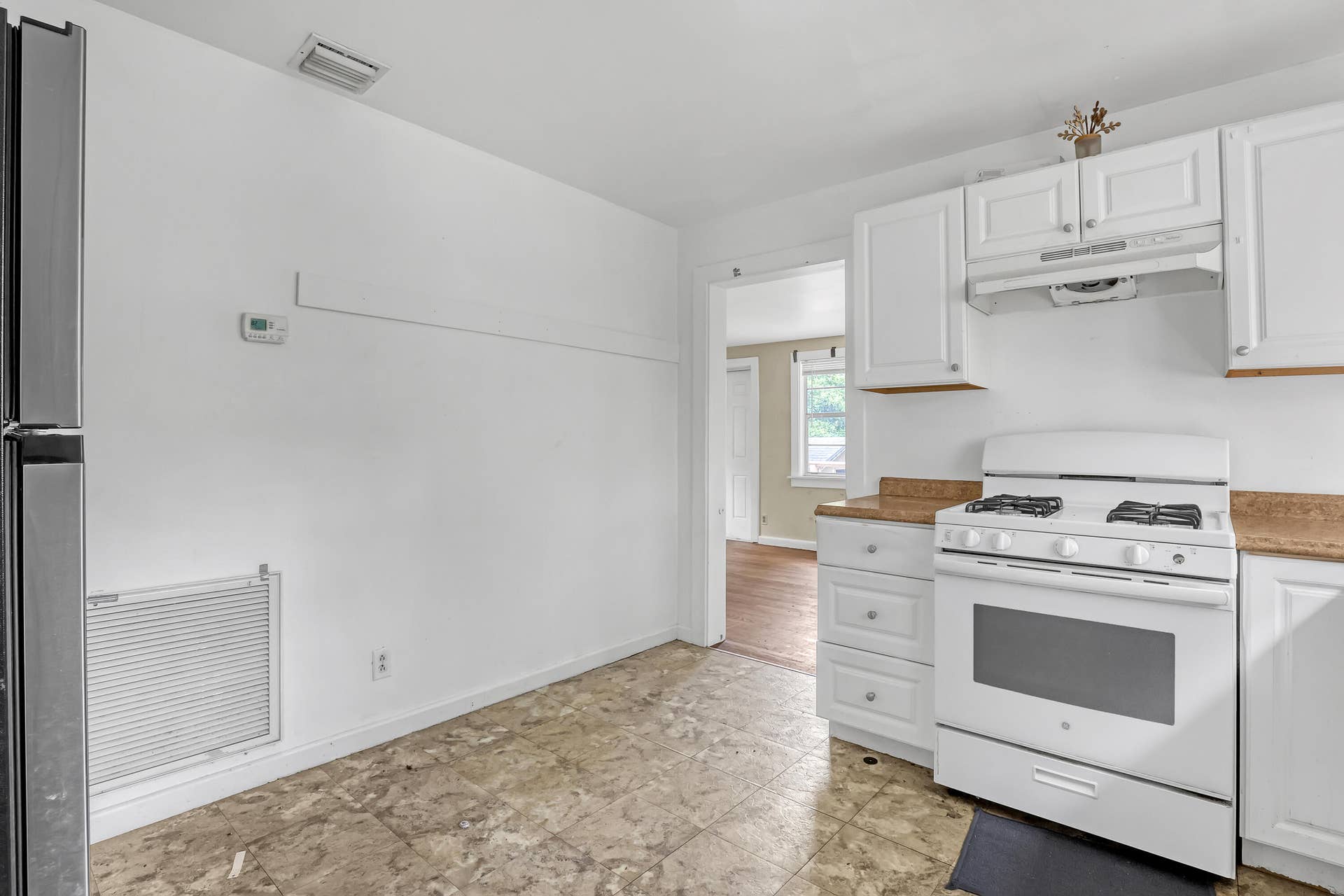 5014 SPRUCE Avenue, West Palm Beach, FL 33407 Rear Unit Kitchen