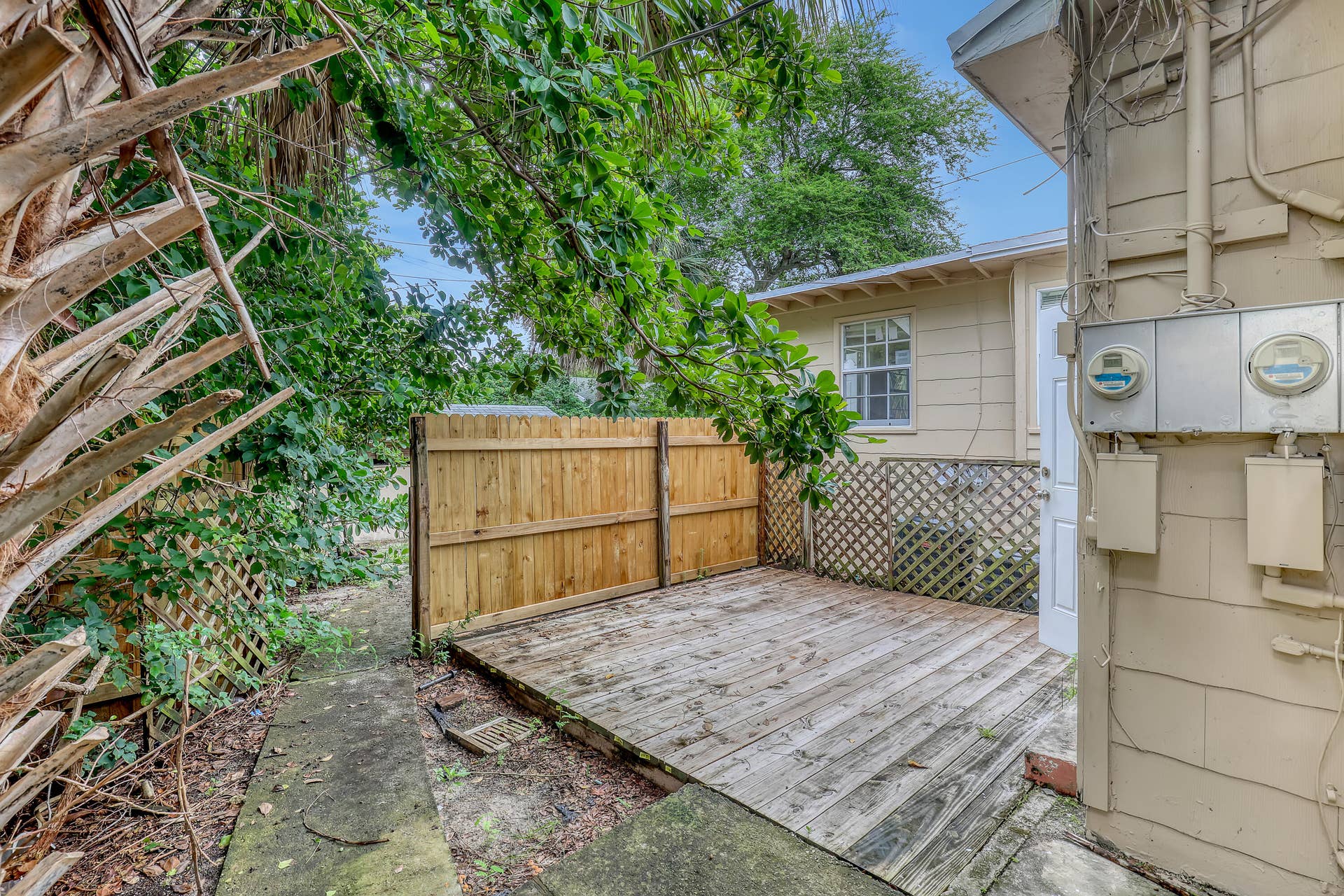 5014 SPRUCE Avenue, West Palm Beach, FL 33407 Efficiency Patio