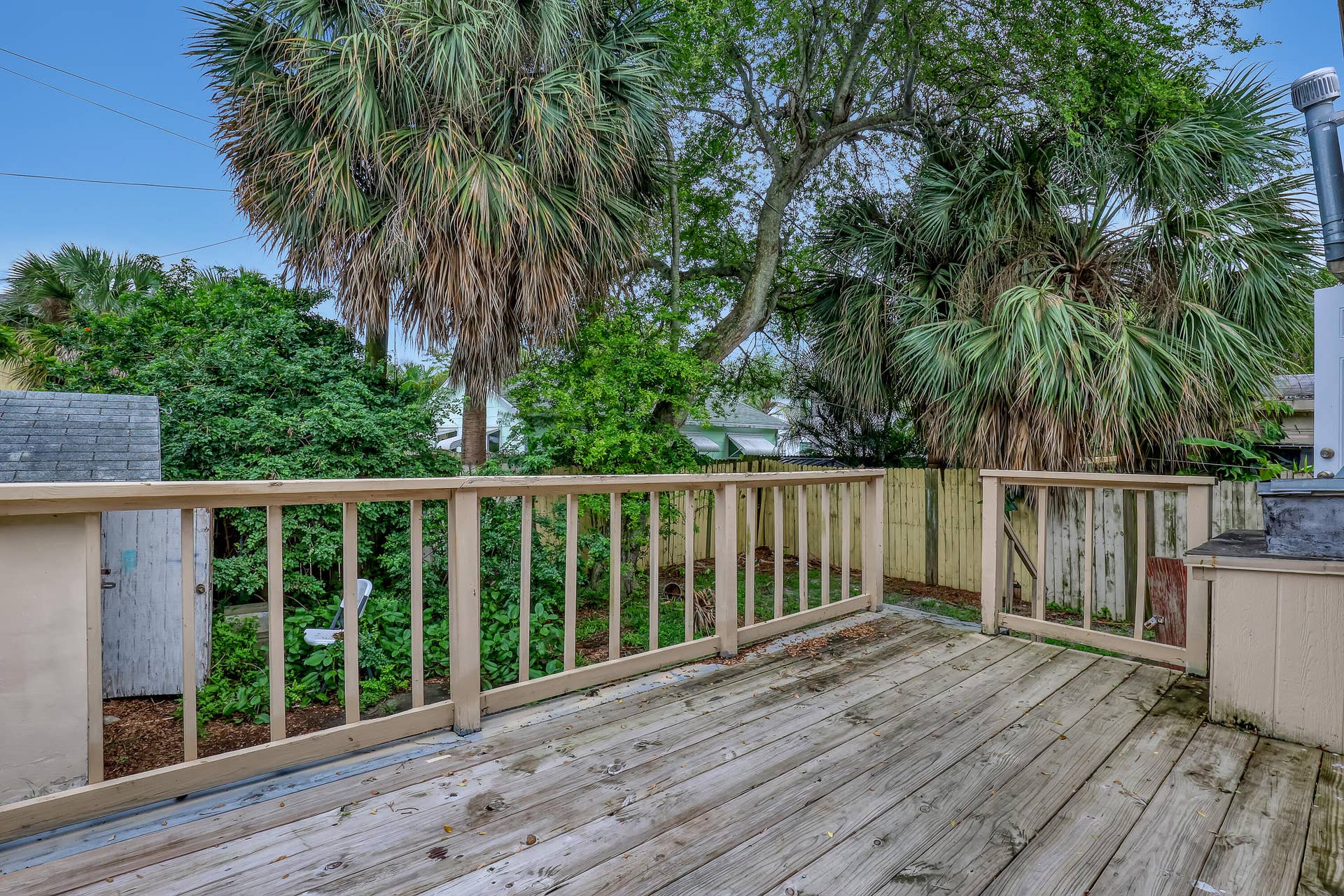 5014 SPRUCE Avenue, West Palm Beach, FL 33407 Rear Unit Deck