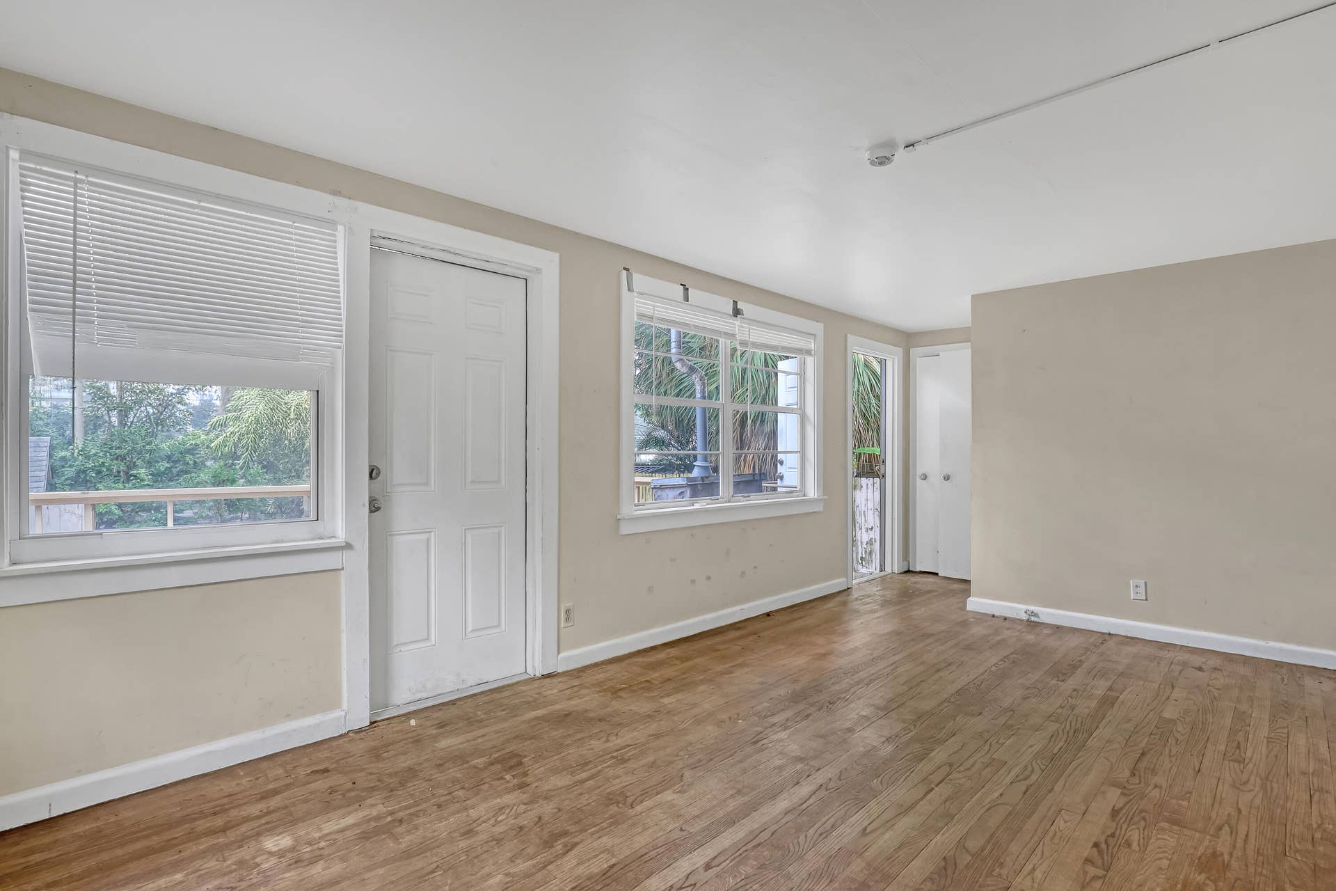 5014 SPRUCE Avenue, West Palm Beach, FL 33407 Rear Unit Living