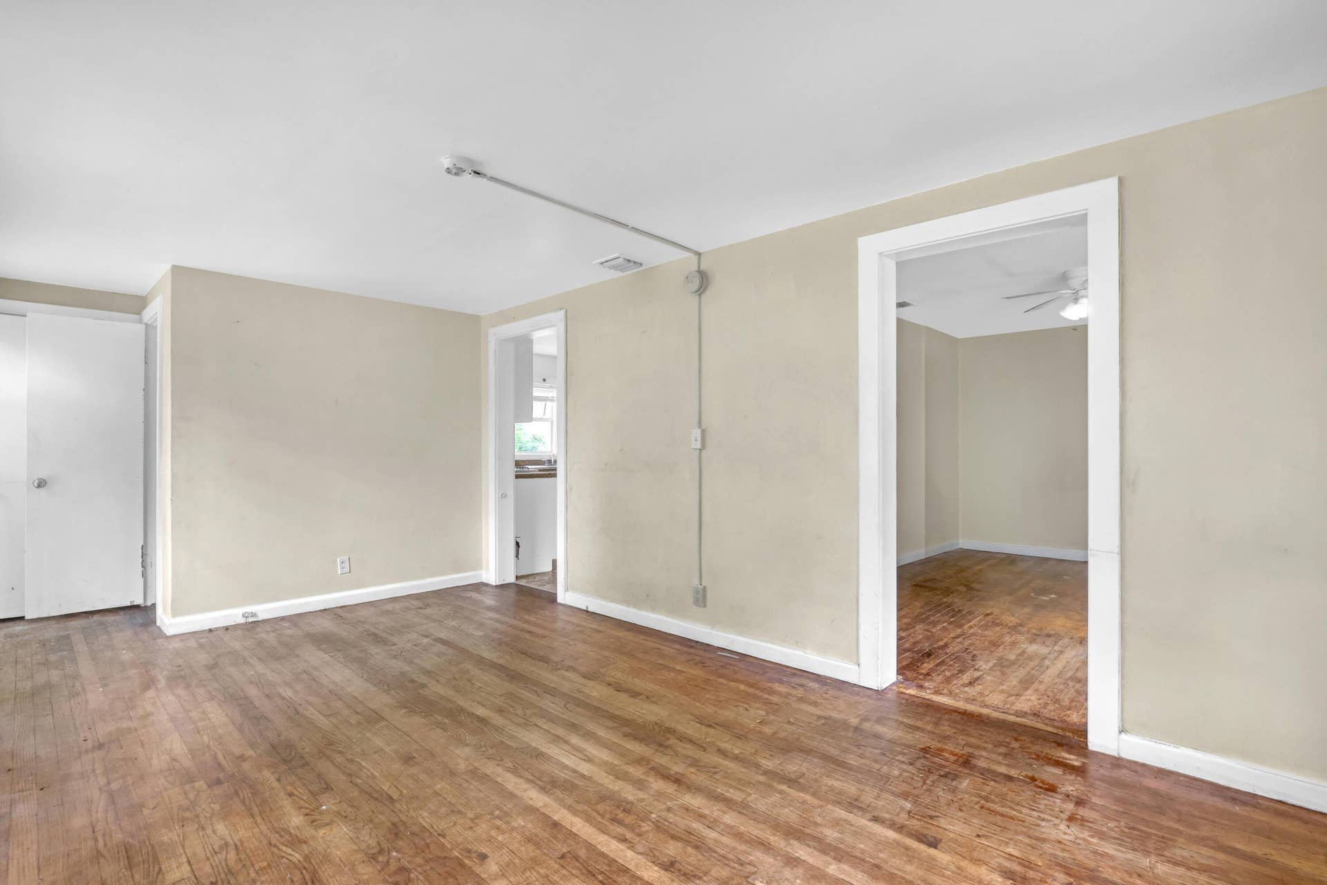 5014 SPRUCE Avenue, West Palm Beach, FL 33407 Rear Unit Living