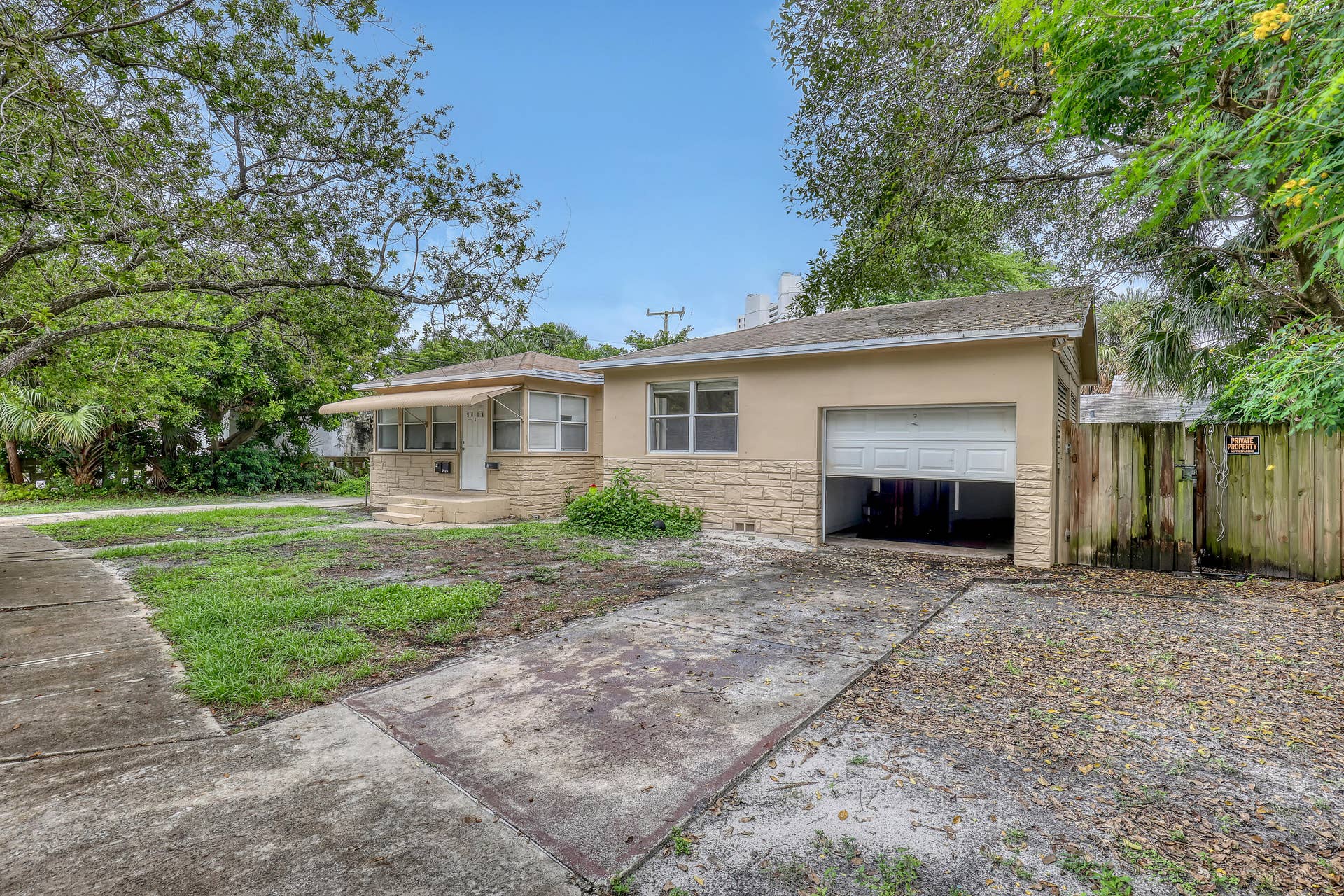 5014 SPRUCE Avenue, West Palm Beach, FL 33407 Front