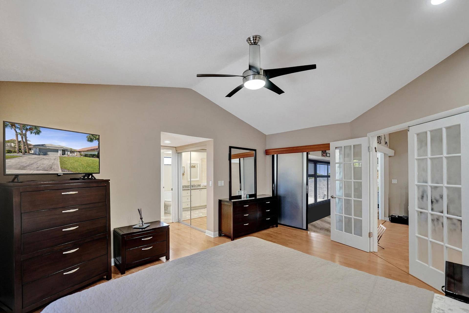 9355 NW 18TH Drive, Plantation, FL 33322 Primary bedroom